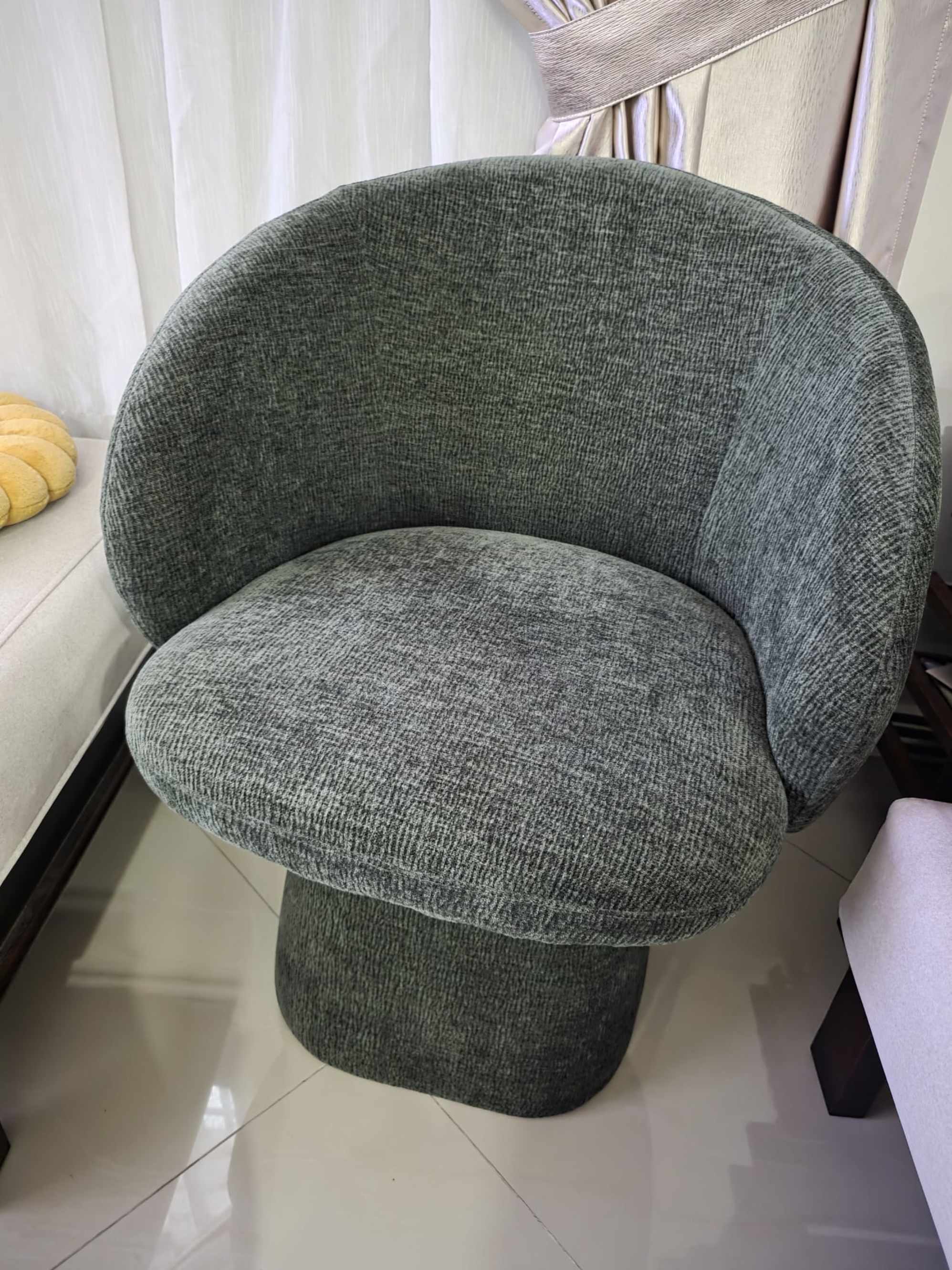 Cassidy Swivel Chair