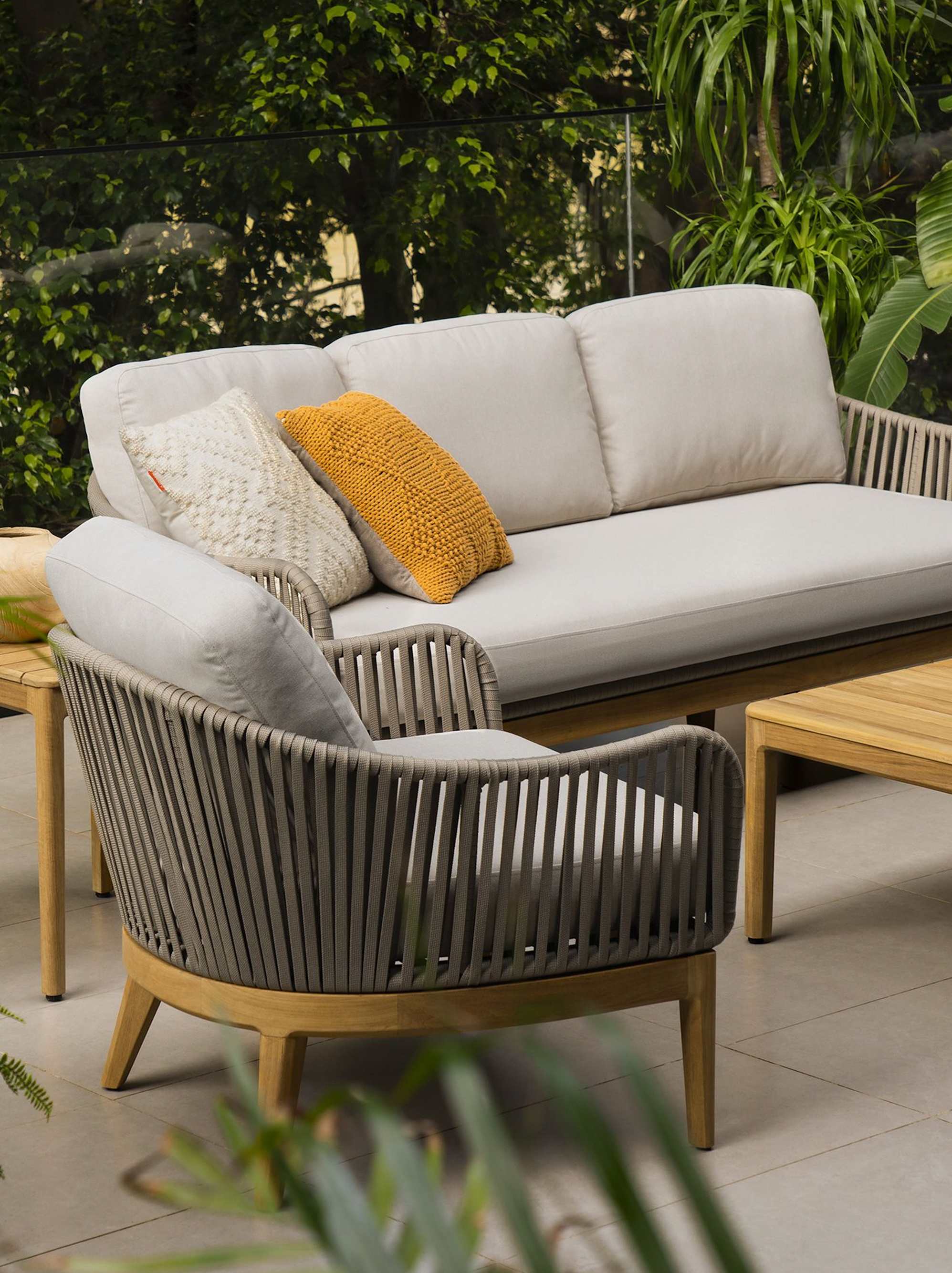 Isla Outdoor Sofa and Lounge Chair