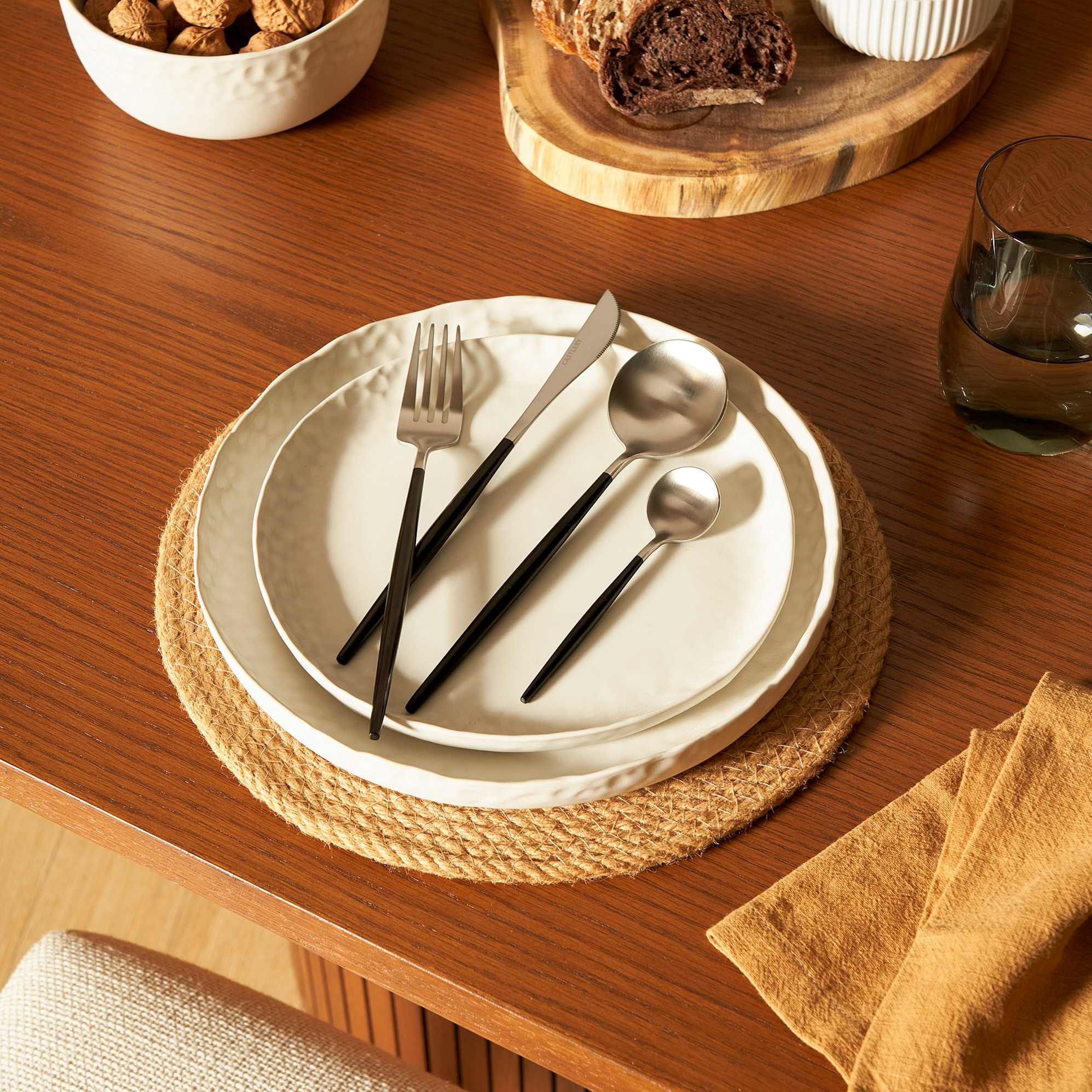 Echo cutlery set, 4 pieces on a plate 