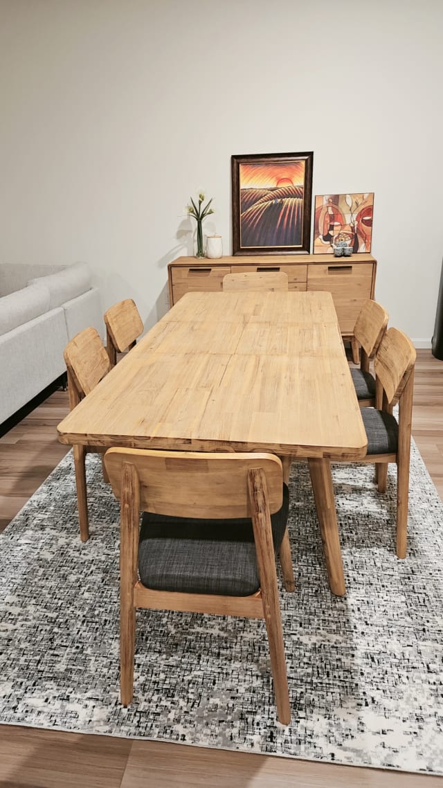 Seb Extendable Dining Table, 59-78.7