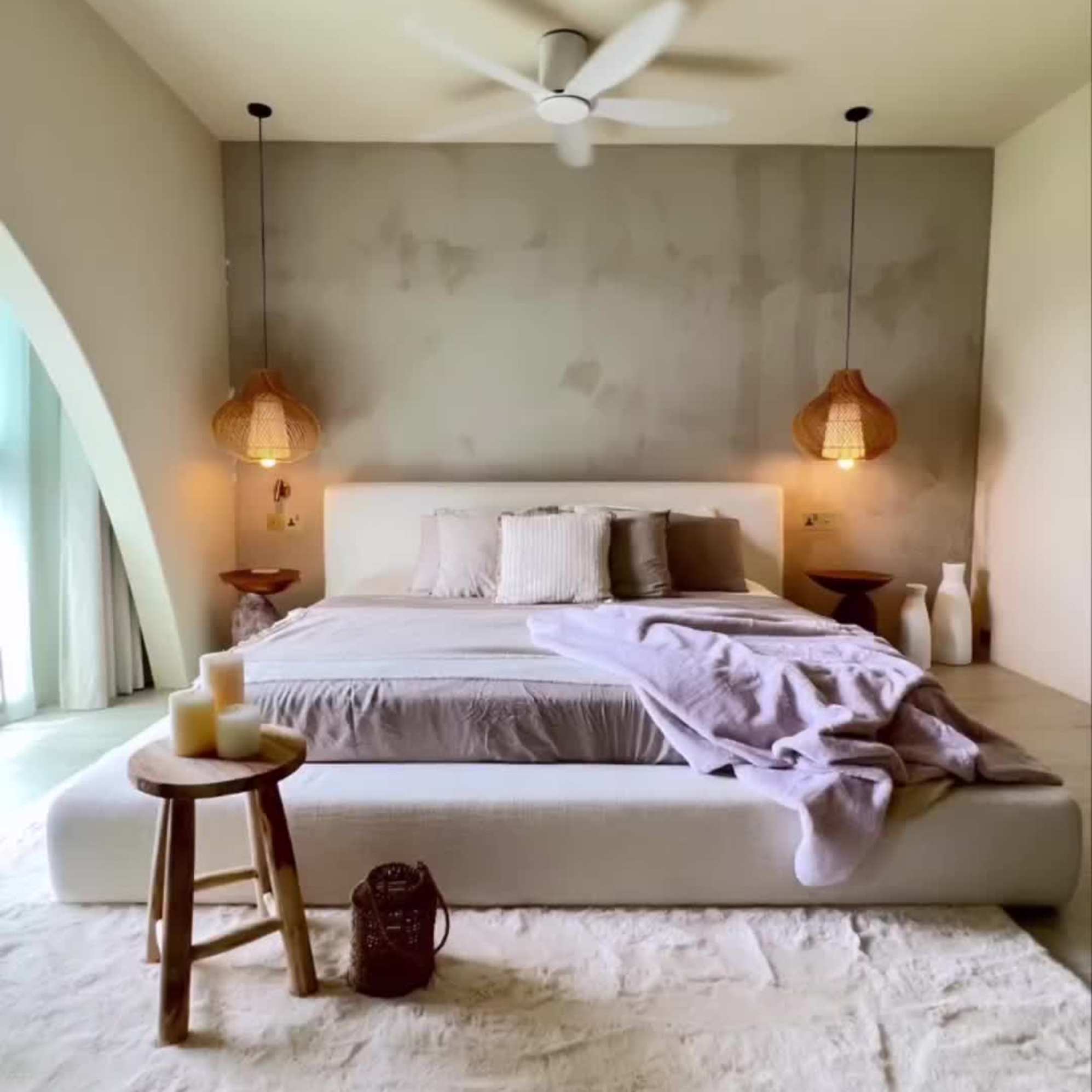 Cassidy Swivel Chair