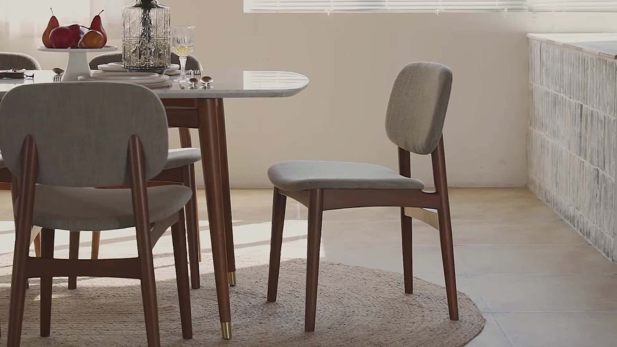 Kelsey Marble Dining Table, White Wash with 4 Chairs, Natural Ash 1
