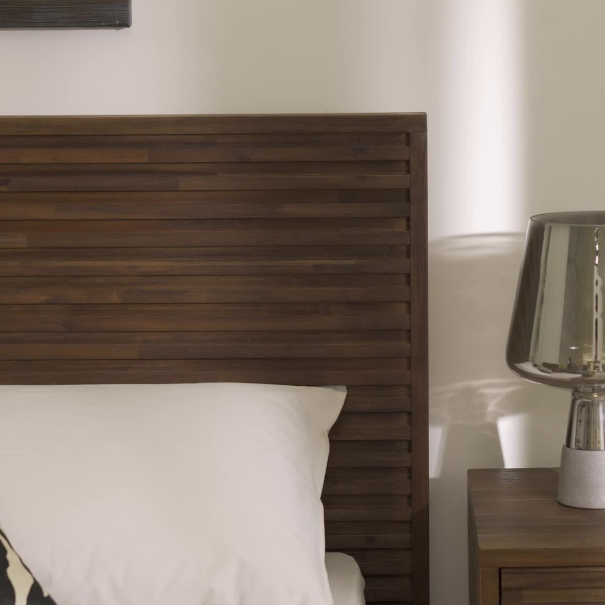 Emery Bed 4