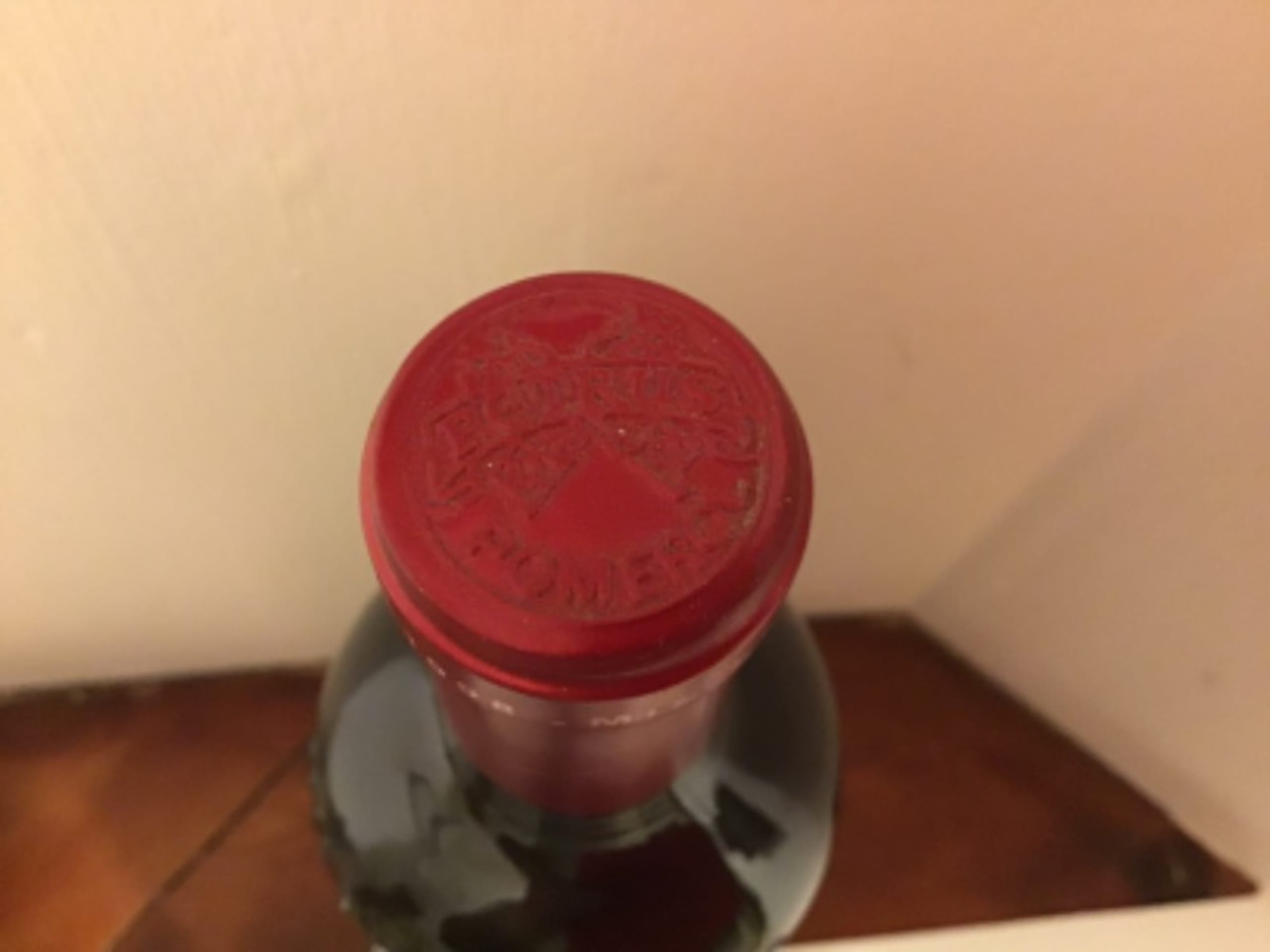 Caps