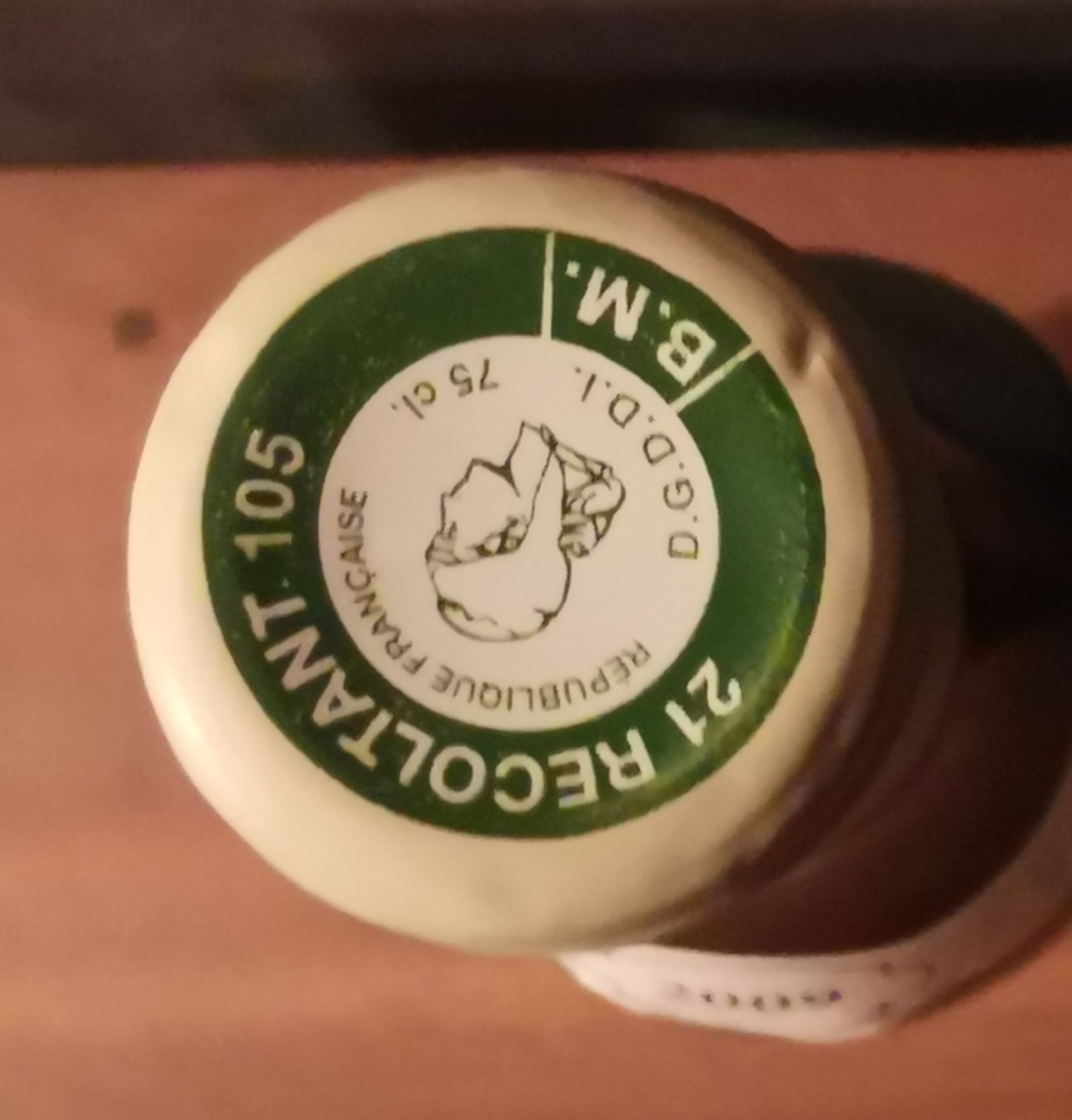 Caps