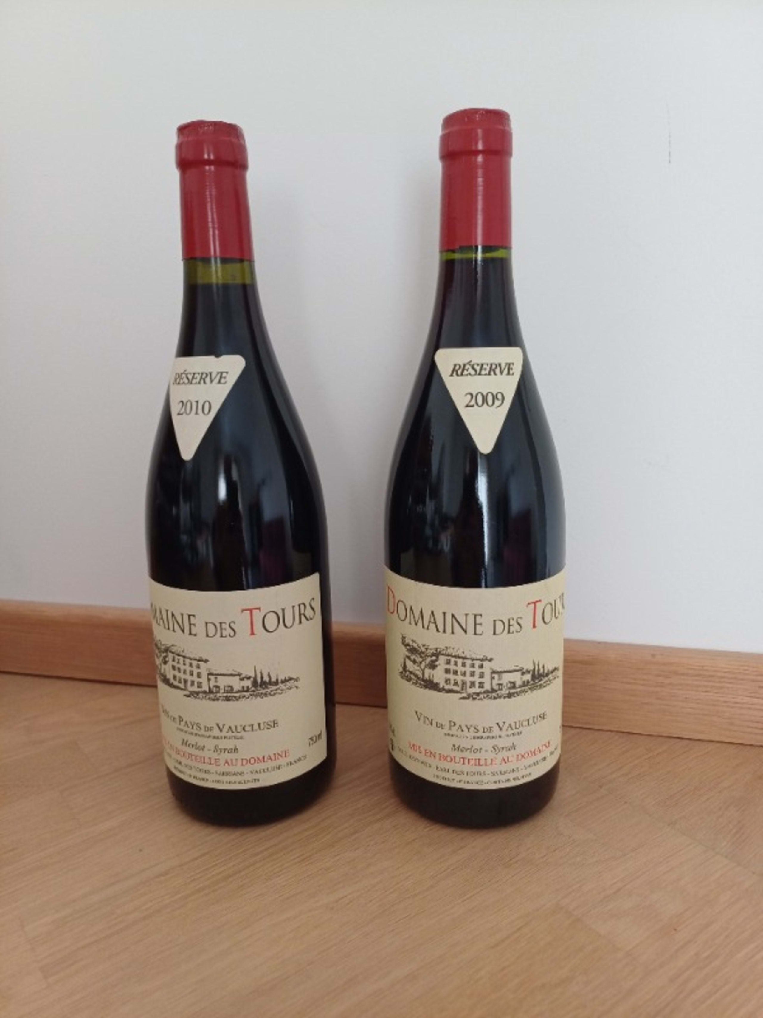 2 x Merlot, Domaine des tours, Vin de Pays du Vaucluse, 2009, 2010