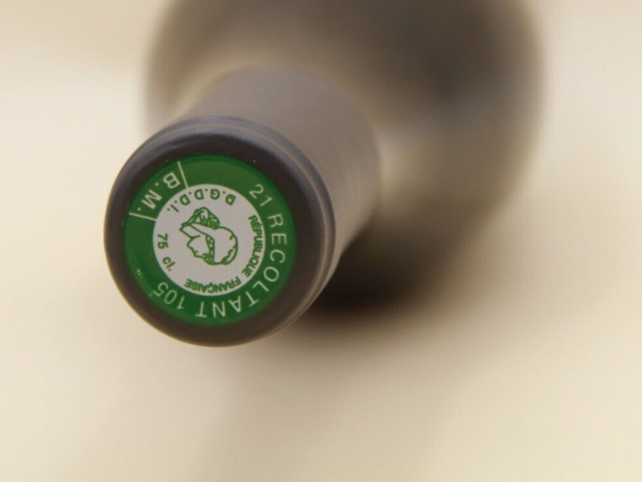 Caps