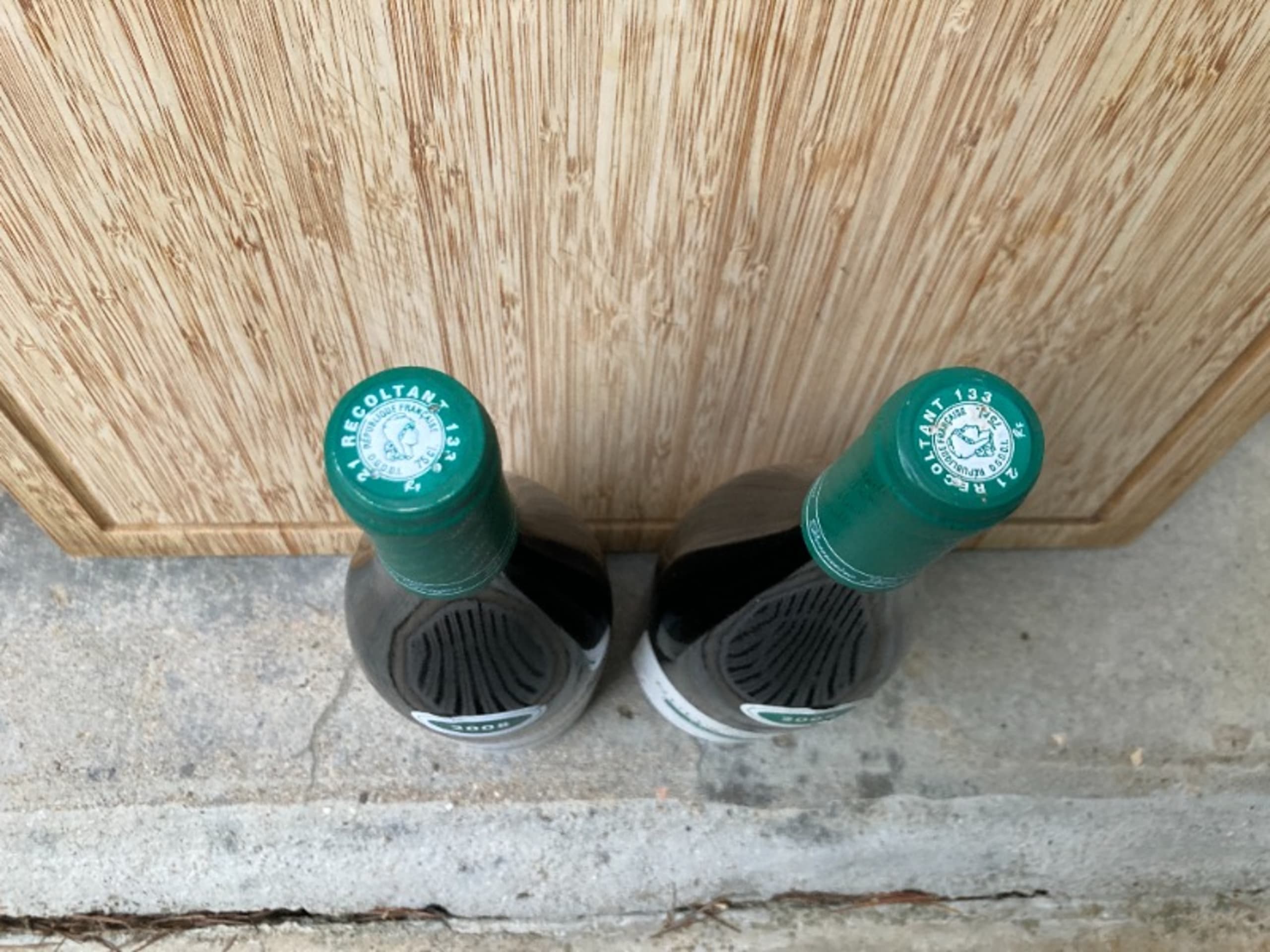 Caps