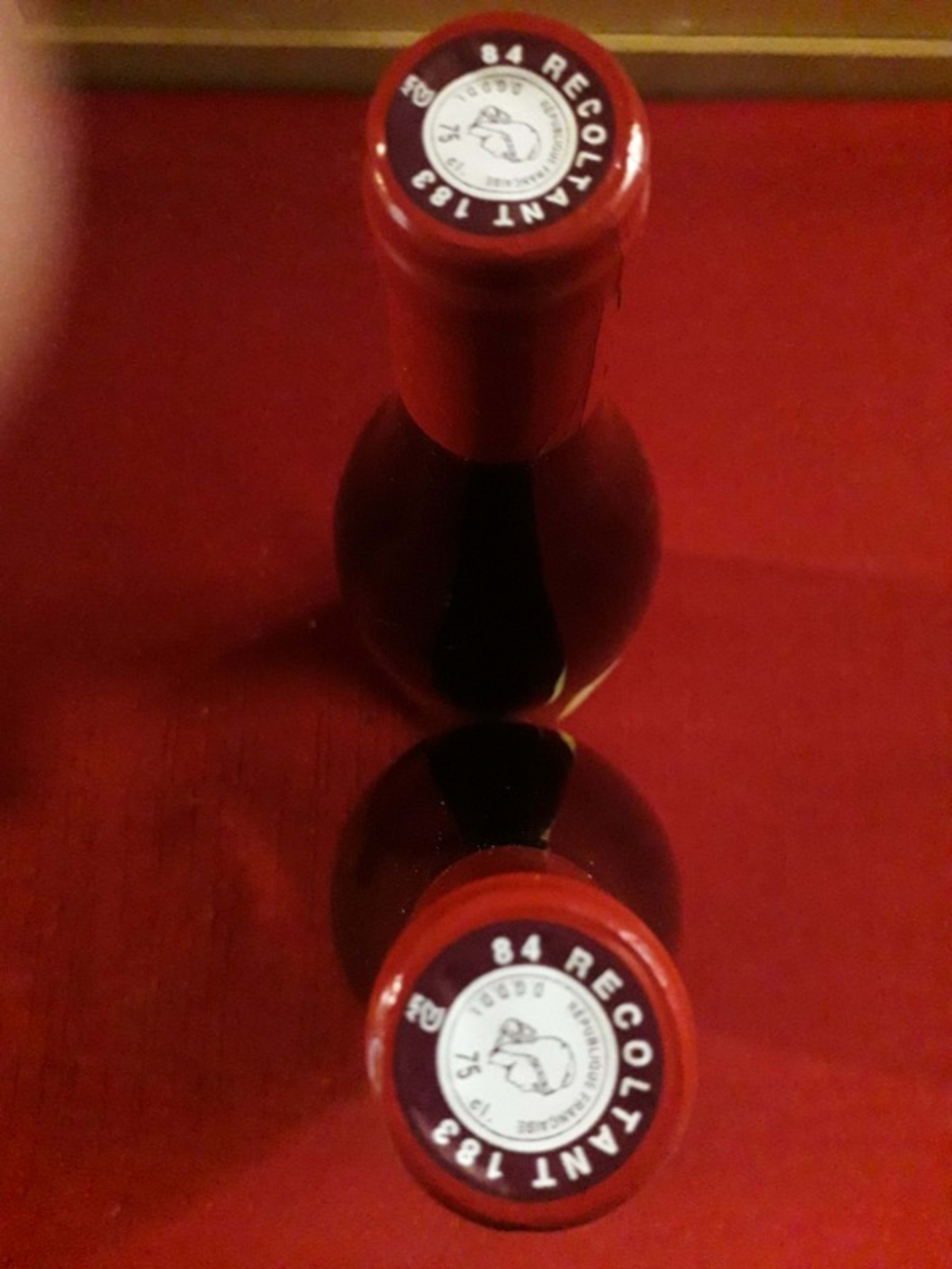 Caps