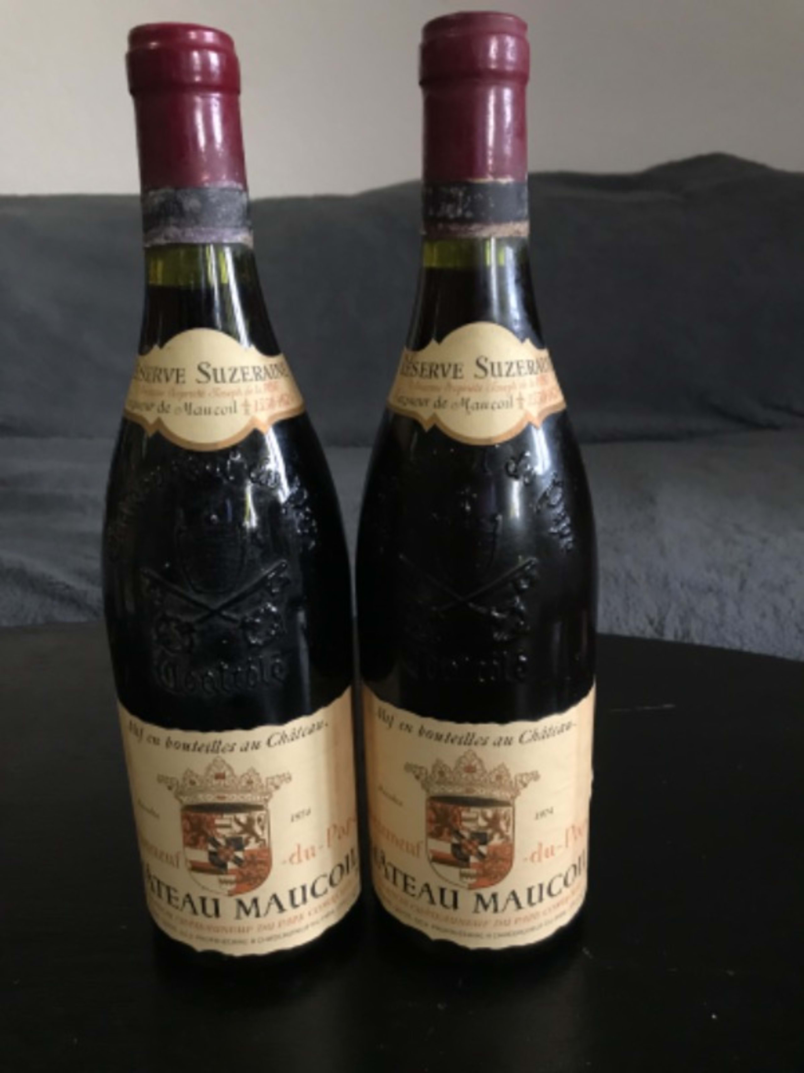 2 x Châteauneuf-du-Pape, Réserve Suzeraine, Château Maucoil, 1974