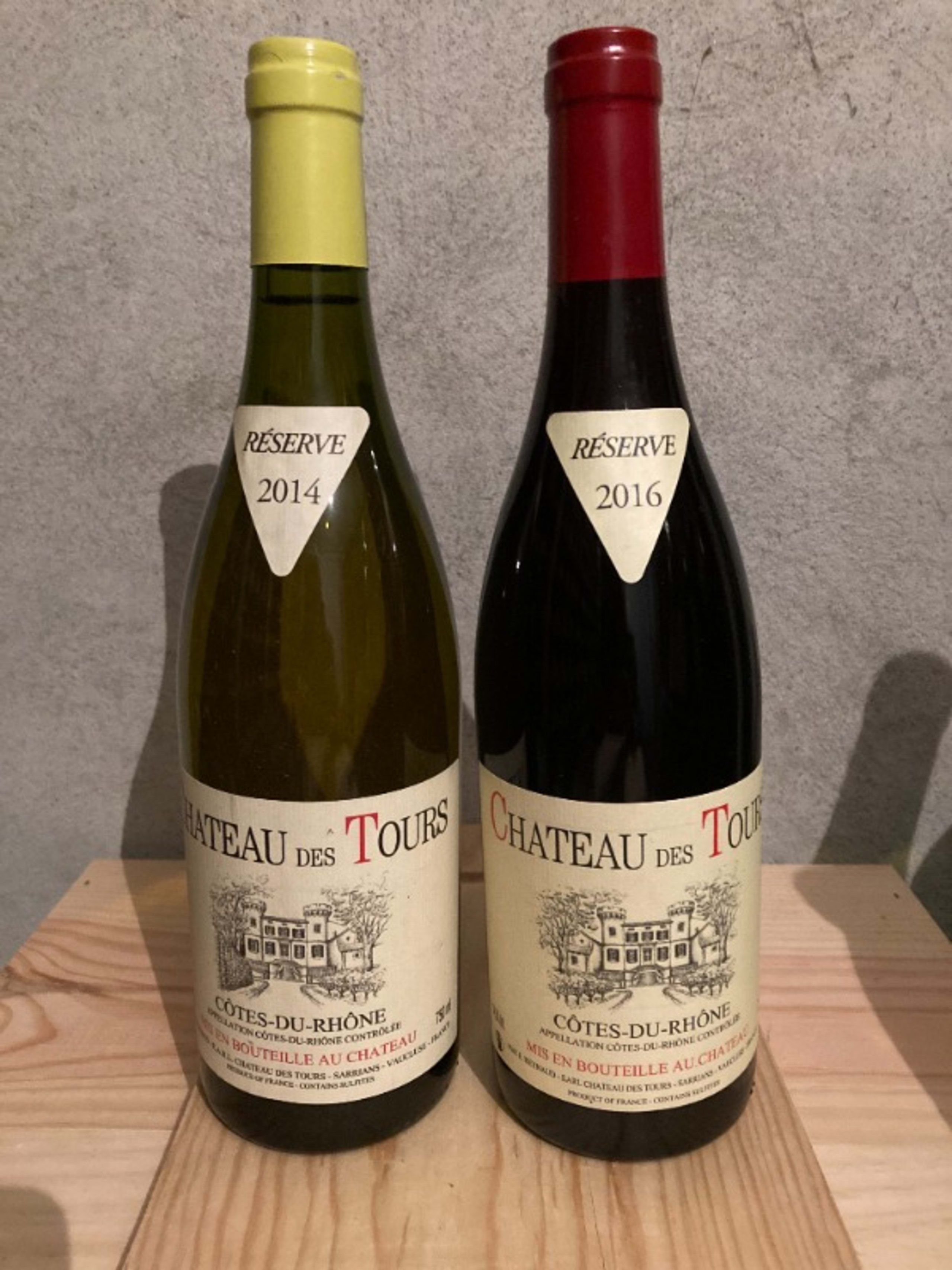2 x Côtes-du-Rhône, Réserve Rge/red 2016 & Bc/Wh 2014, Château des Tours, 2016