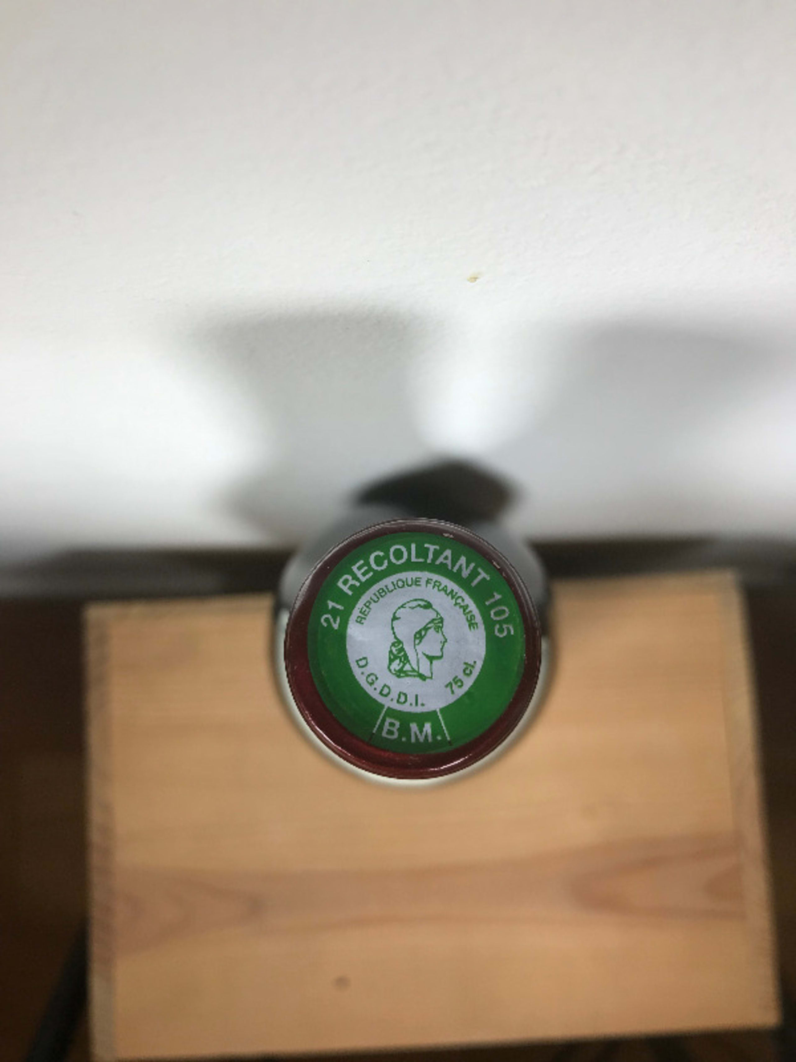 Caps