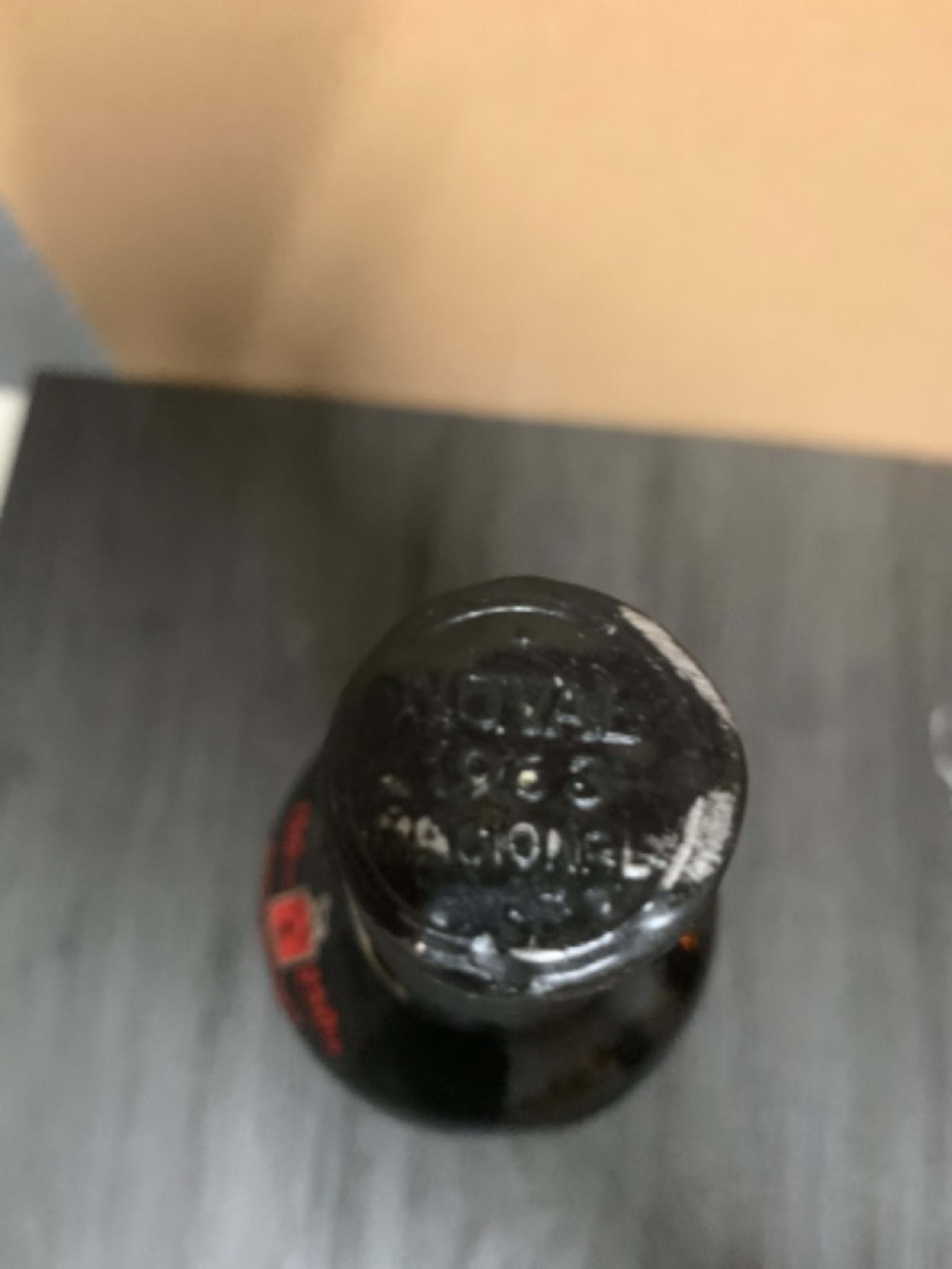 Caps