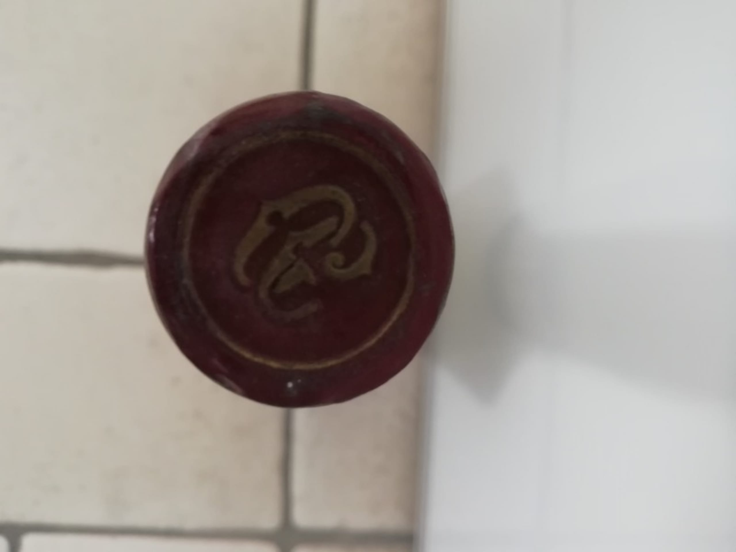 Caps