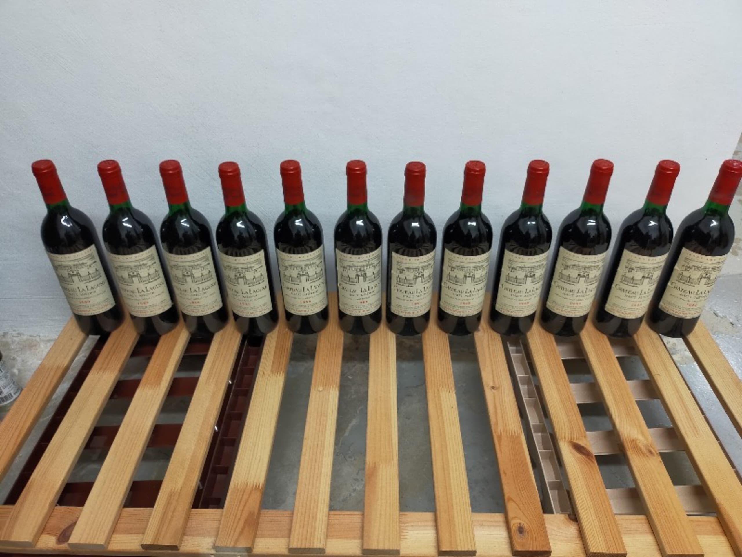 CBO/OWC 12 x CHATEAU LA LAGUNE, Haut-Médoc, 1989