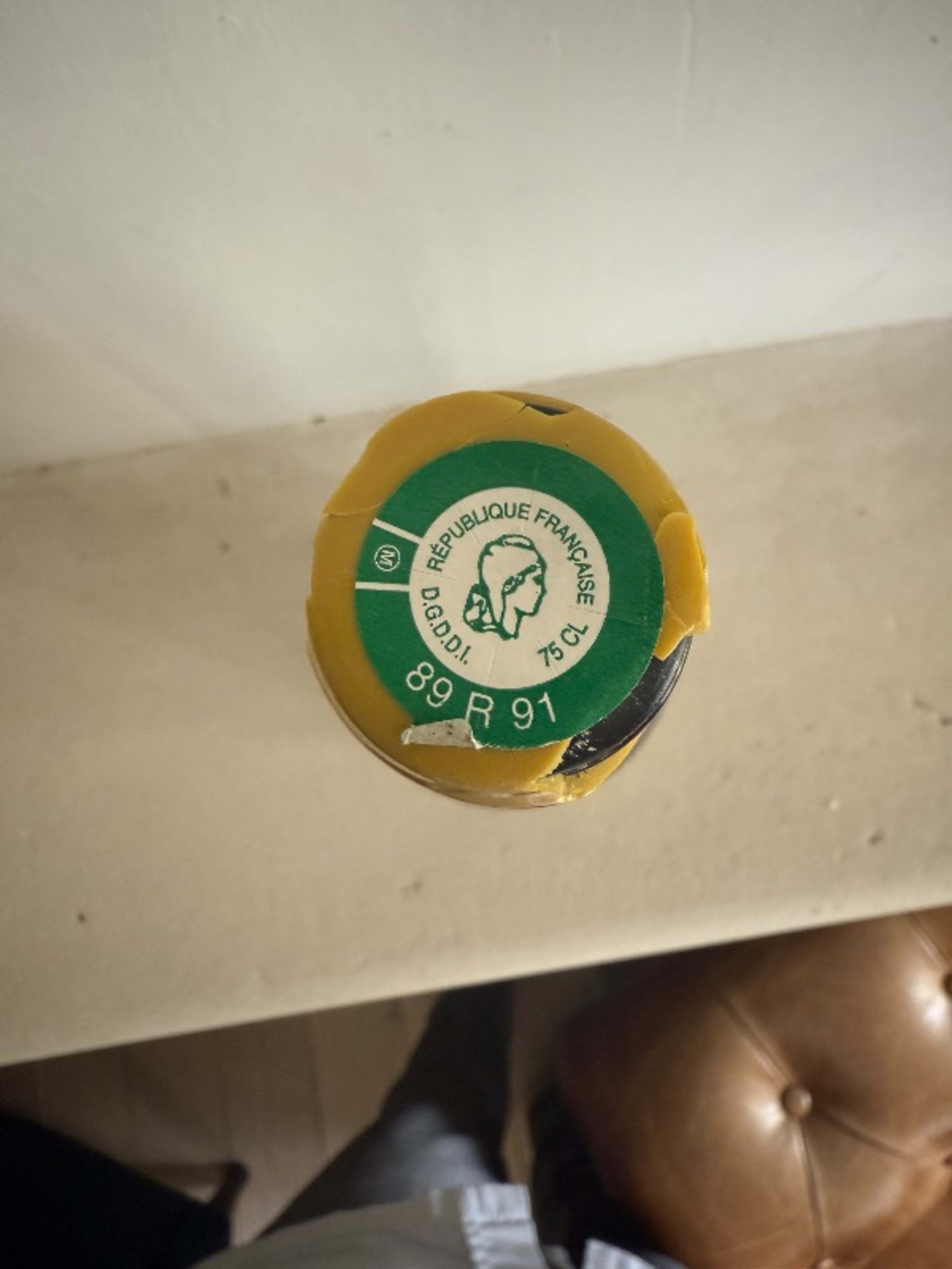 Caps