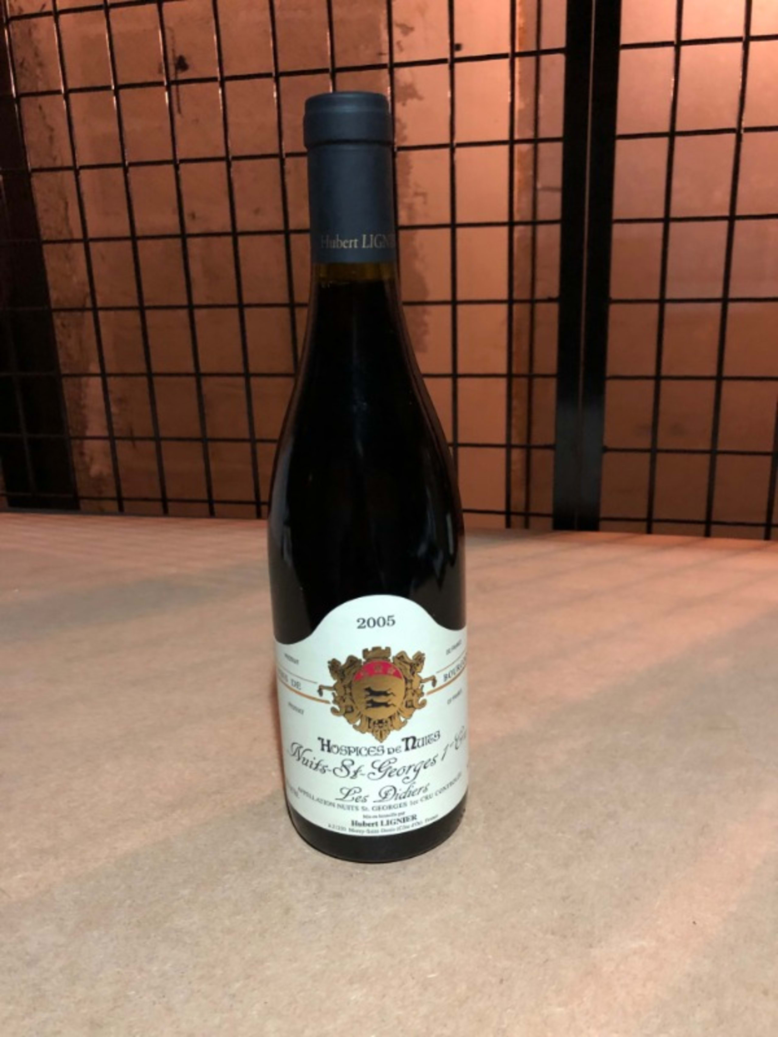 Nuits-Saint-Georges, 1-er cru - Les Didiers, Hubert Lignier Hospices de Nuits, 2005