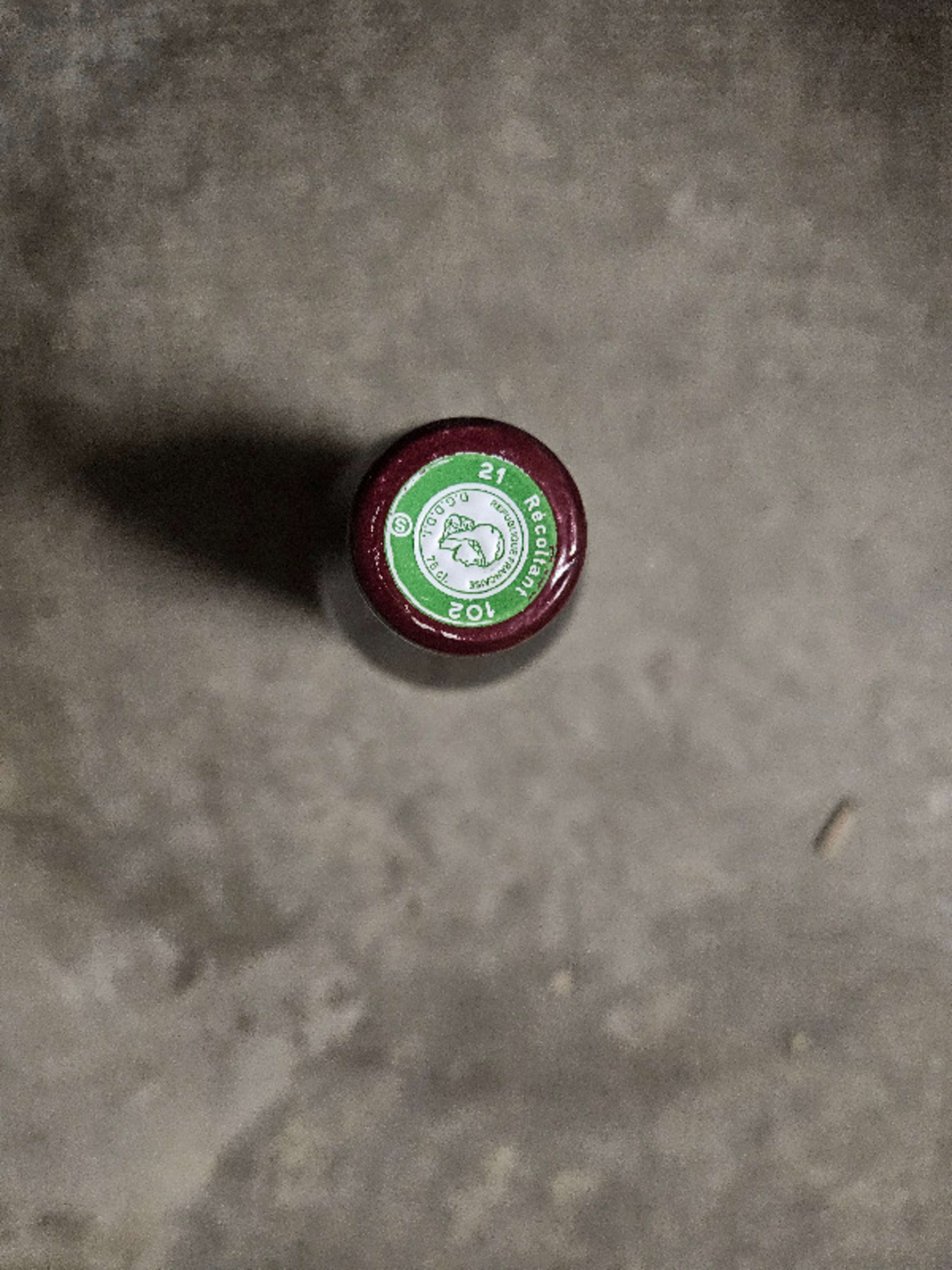 Caps