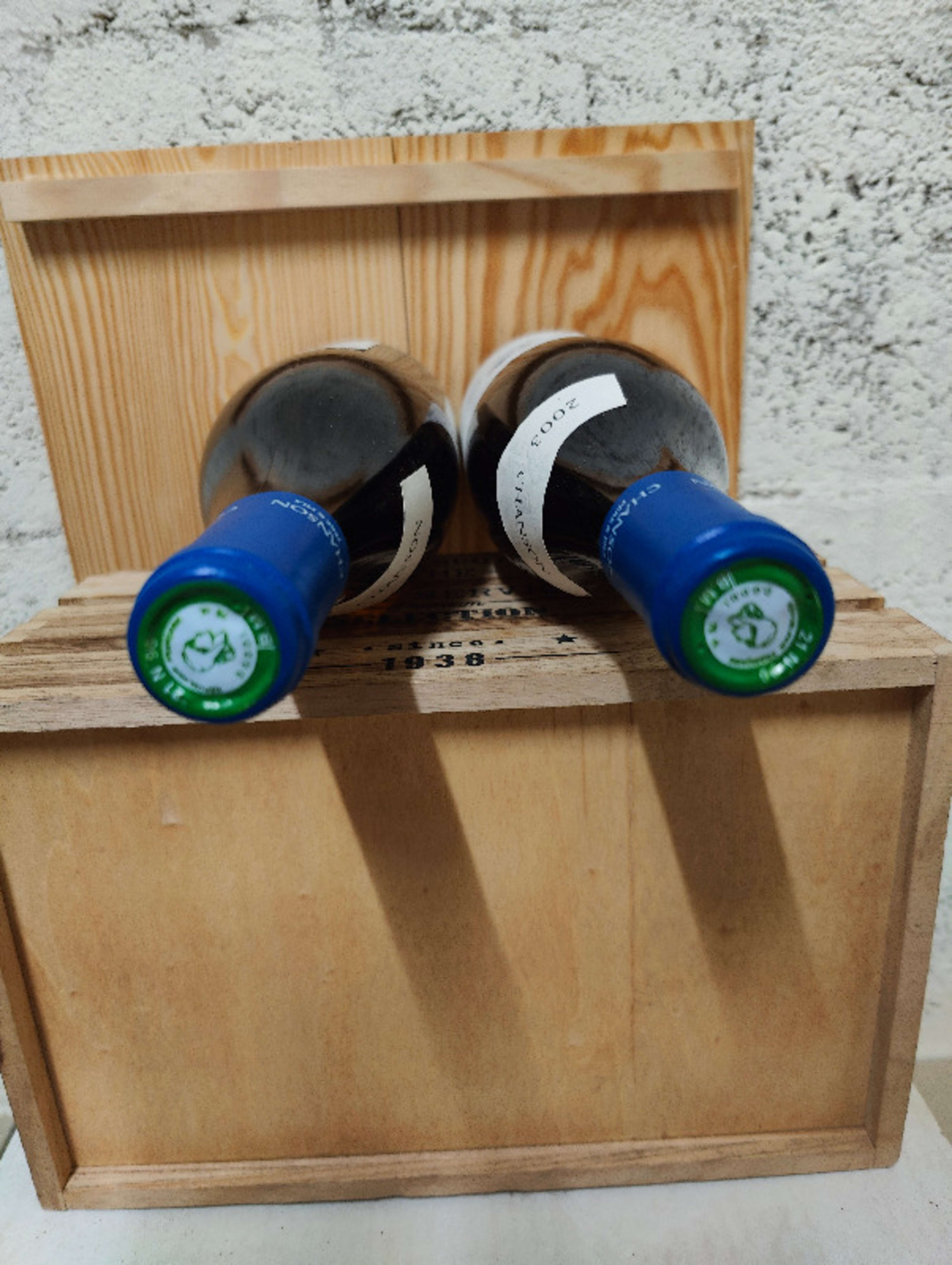 Caps