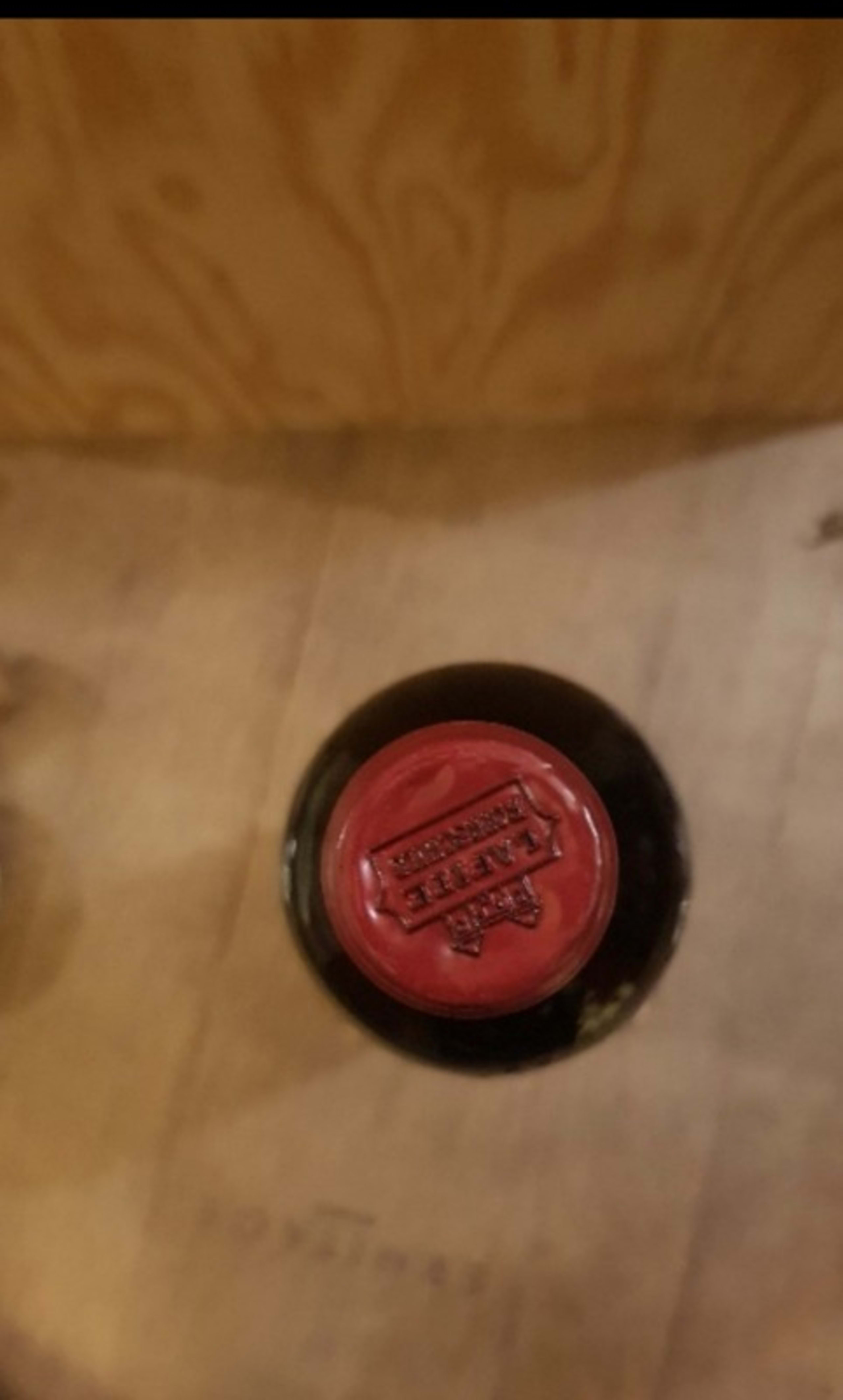 Caps