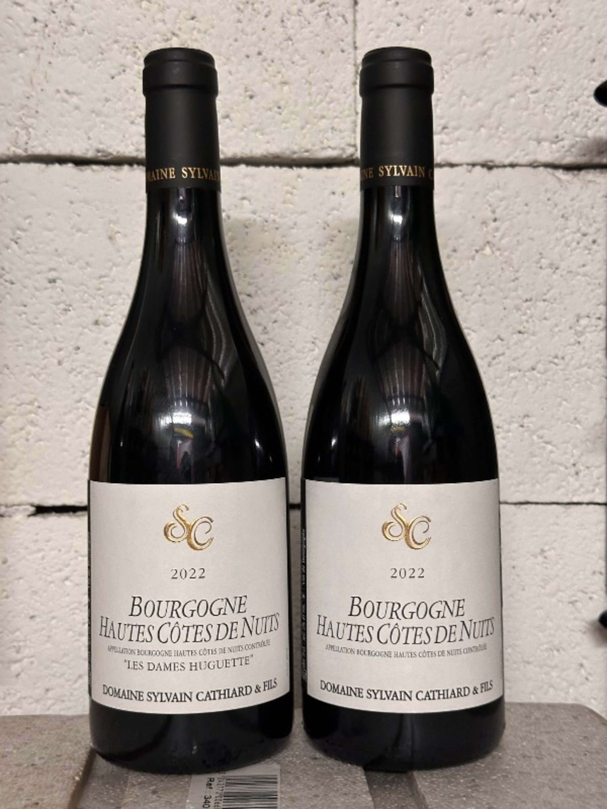 2 x Hautes-Côtes-de-Nuits, 1 x Classique/ 1x Les Dames huguette, Sylvain Cathiard, 2022