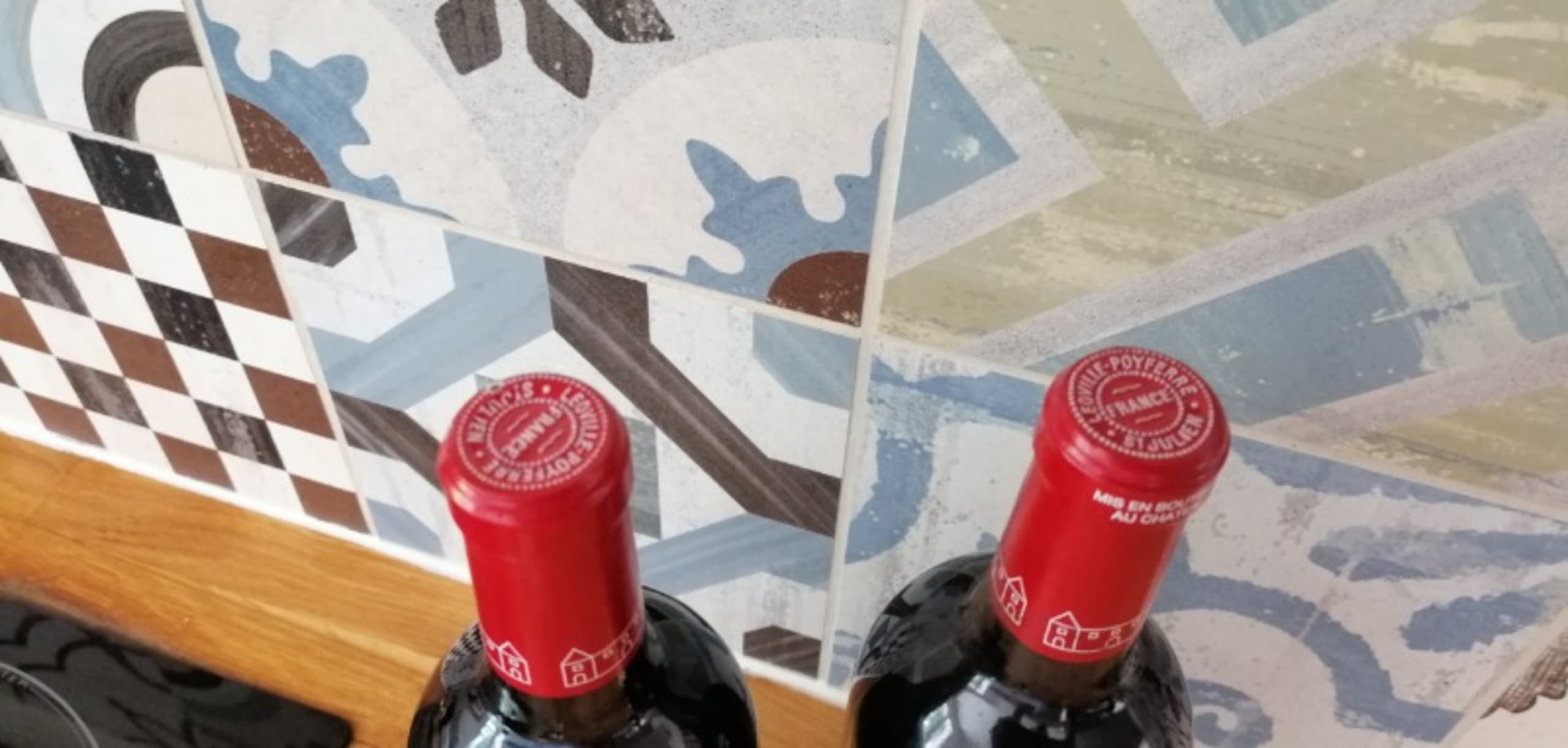 Caps