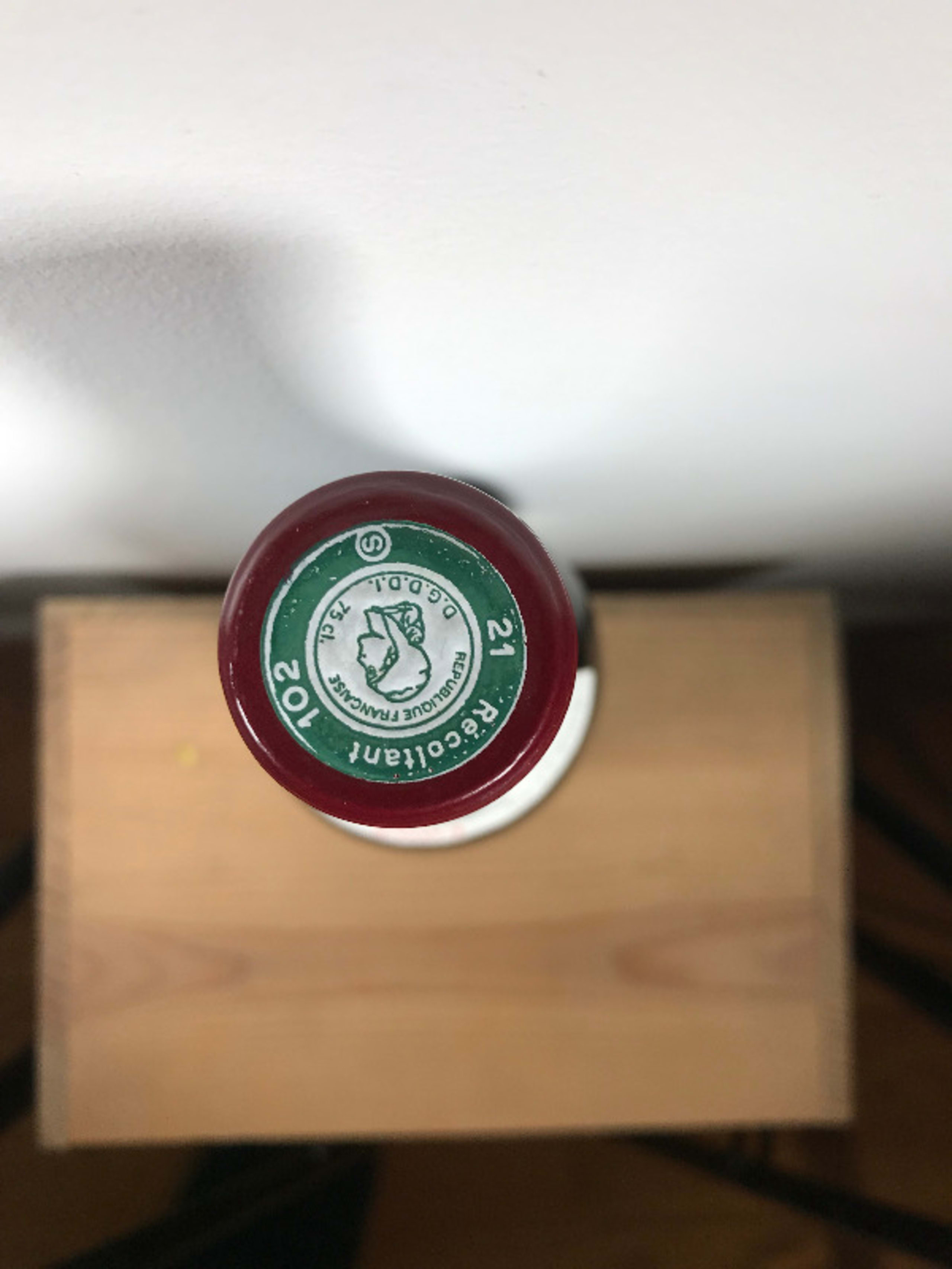 Caps