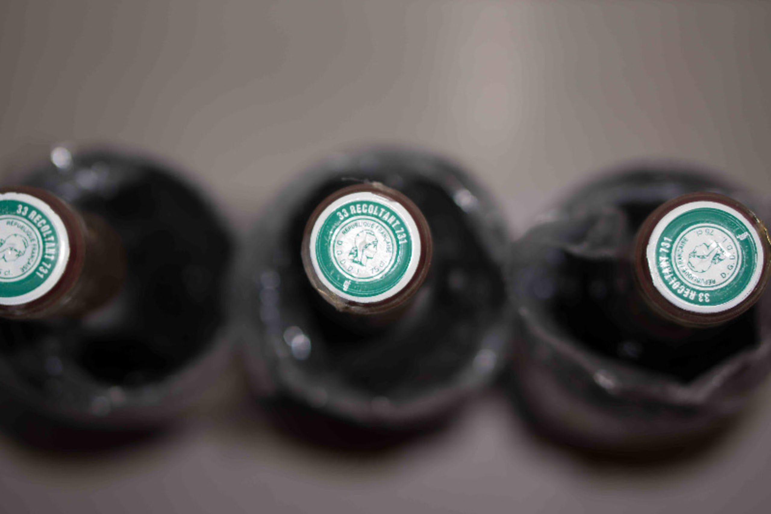 Caps