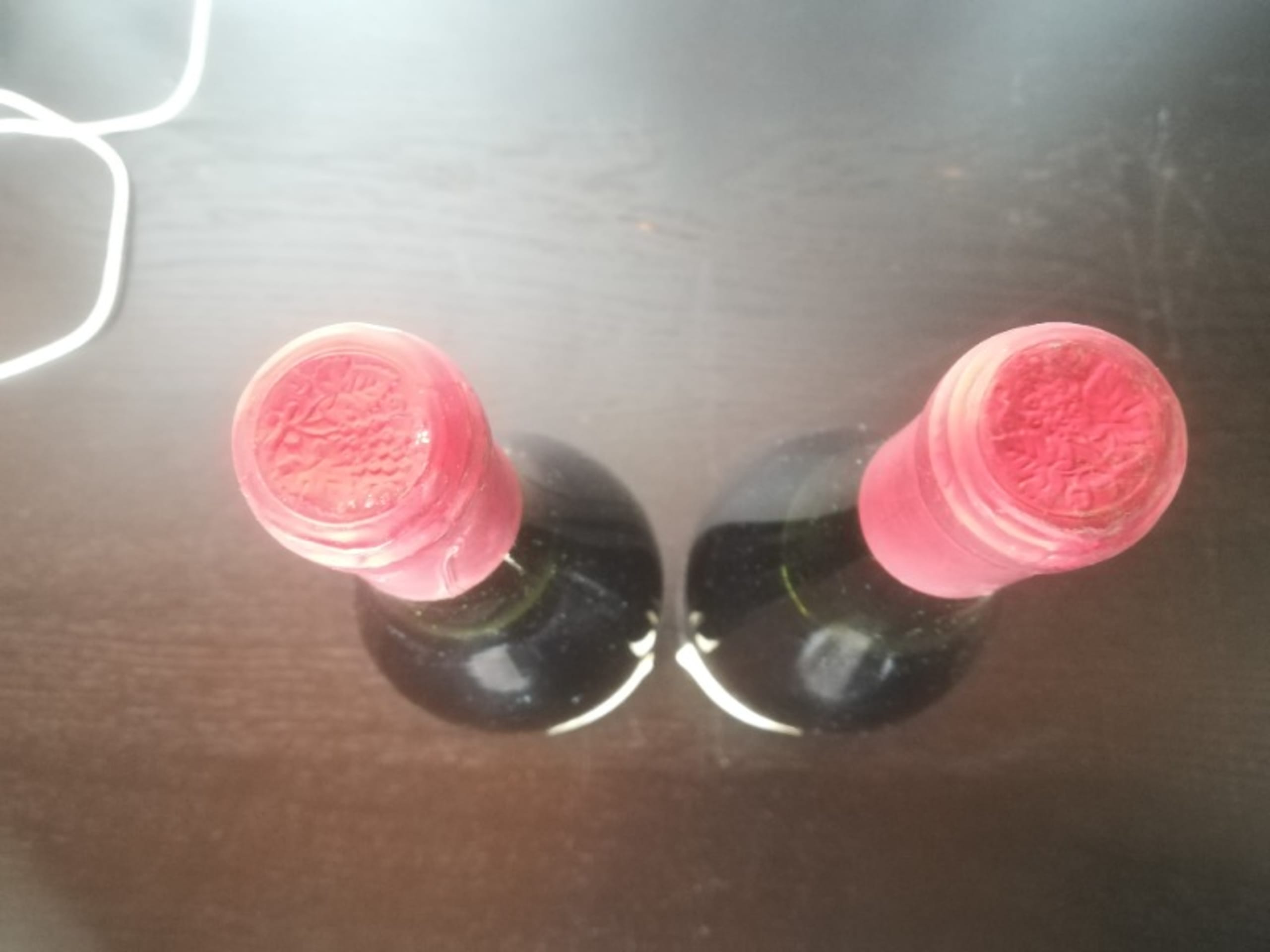 Caps
