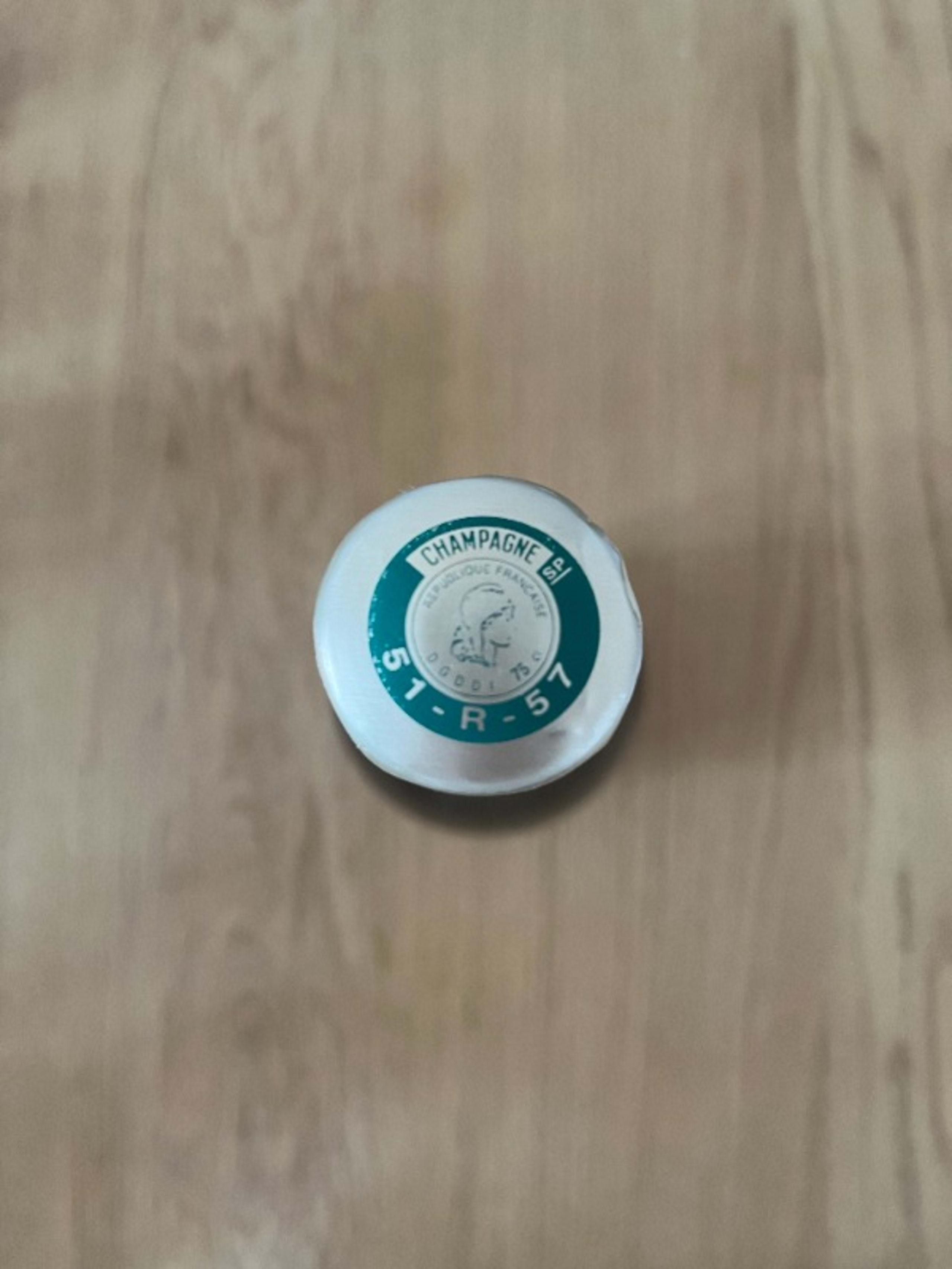 Caps