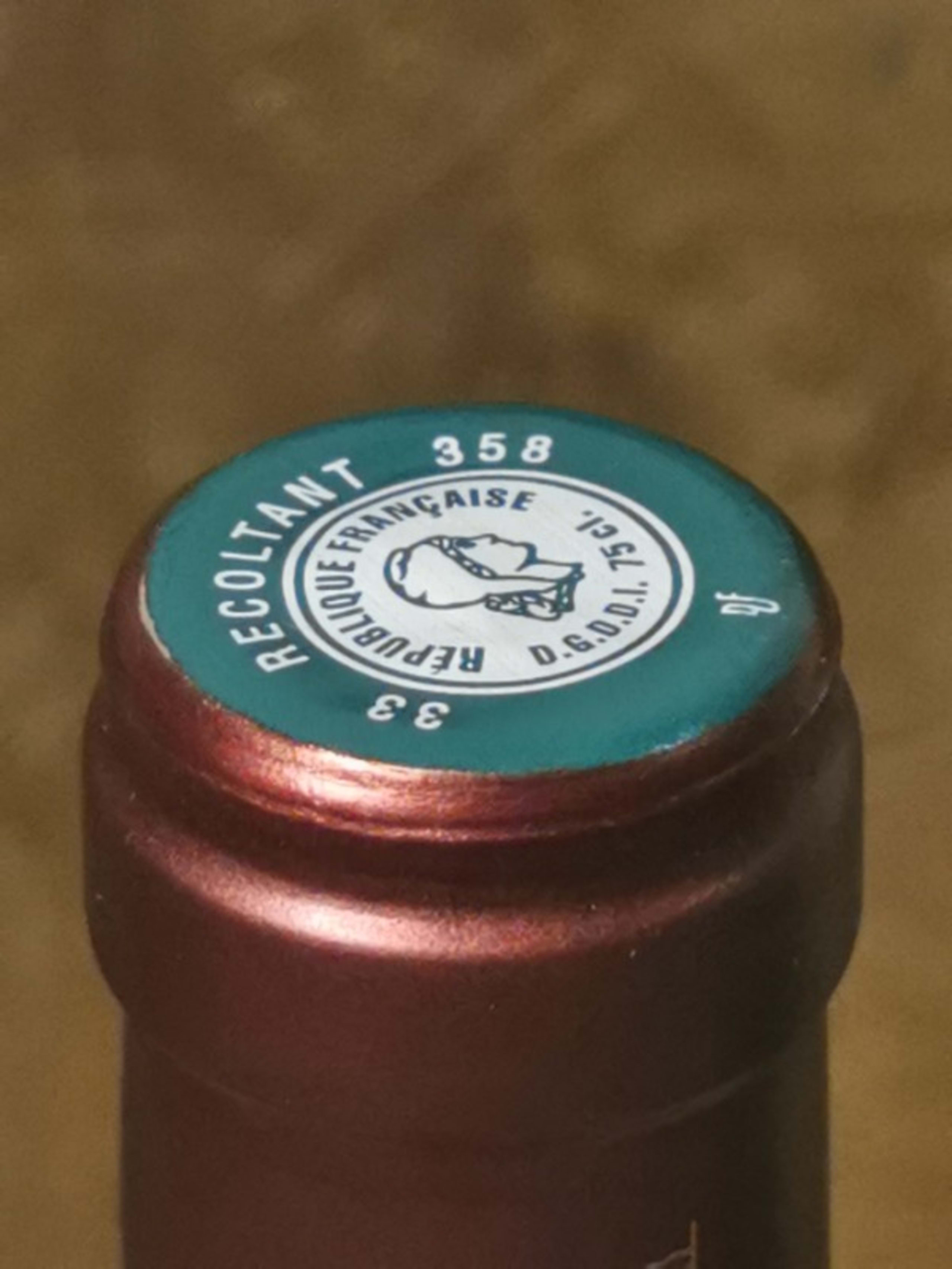 Caps