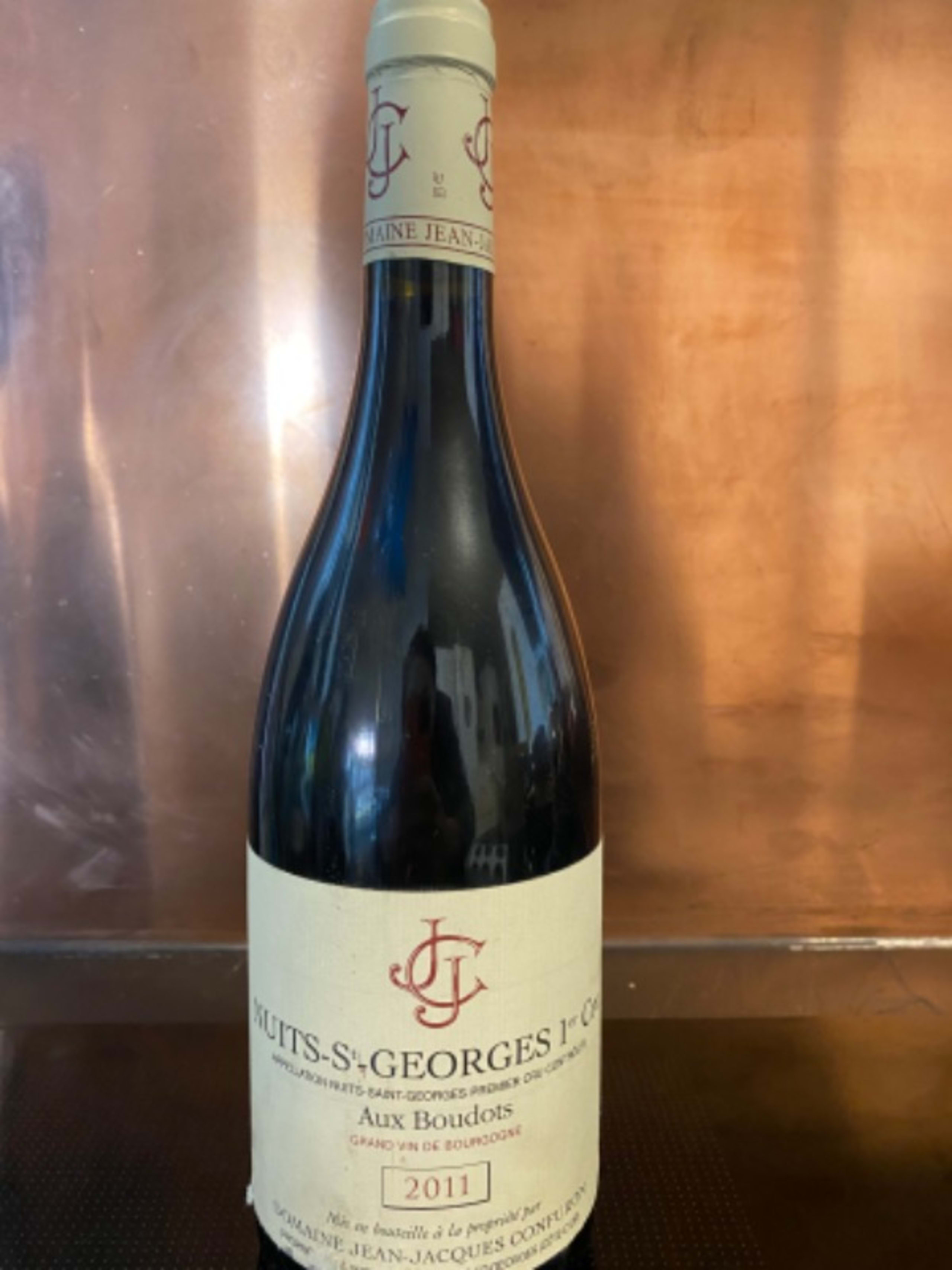 Nuits-Saint-Georges, 1er Cru Aux Boudots, Domaine J.J. Confuron, 2011