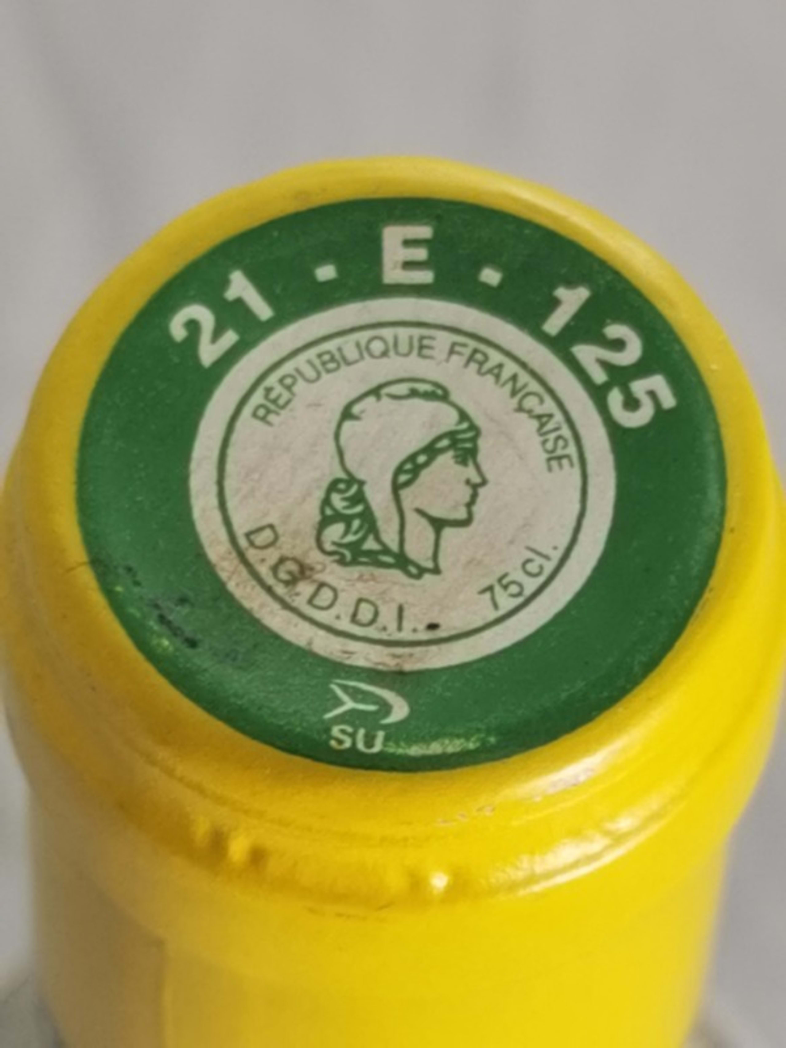 Caps
