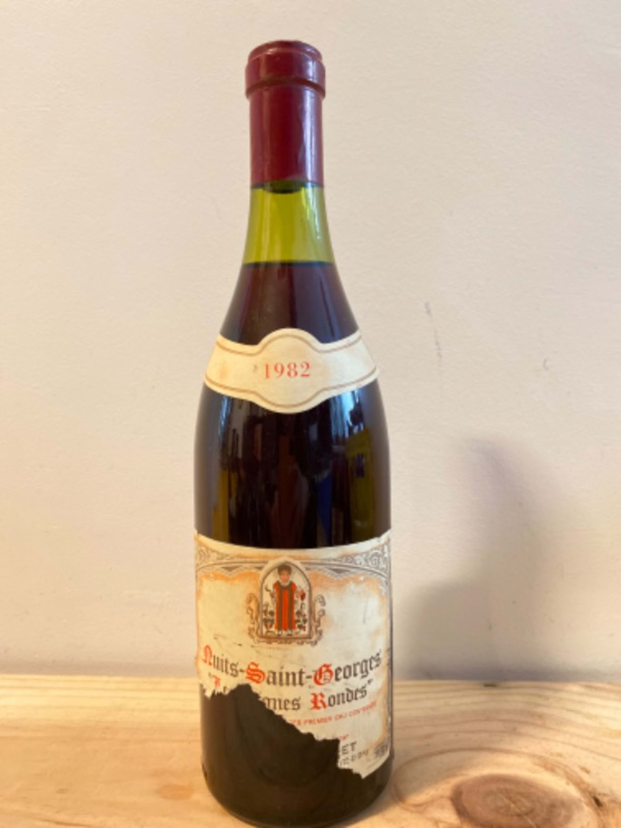 Nuits-Saint-Georges, Les vignes rondes, Domaine Georges Mugneret, 1982
