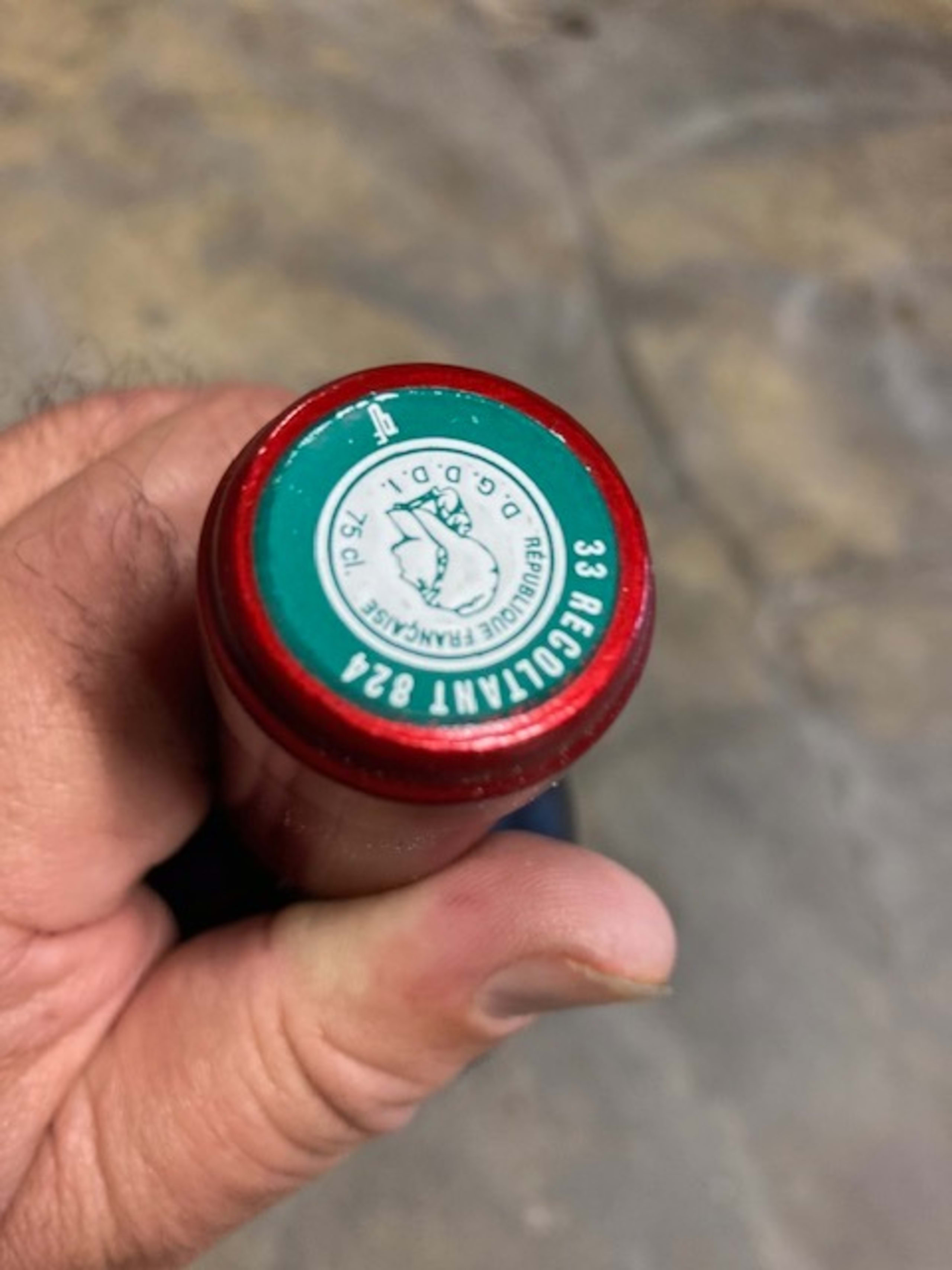 Caps