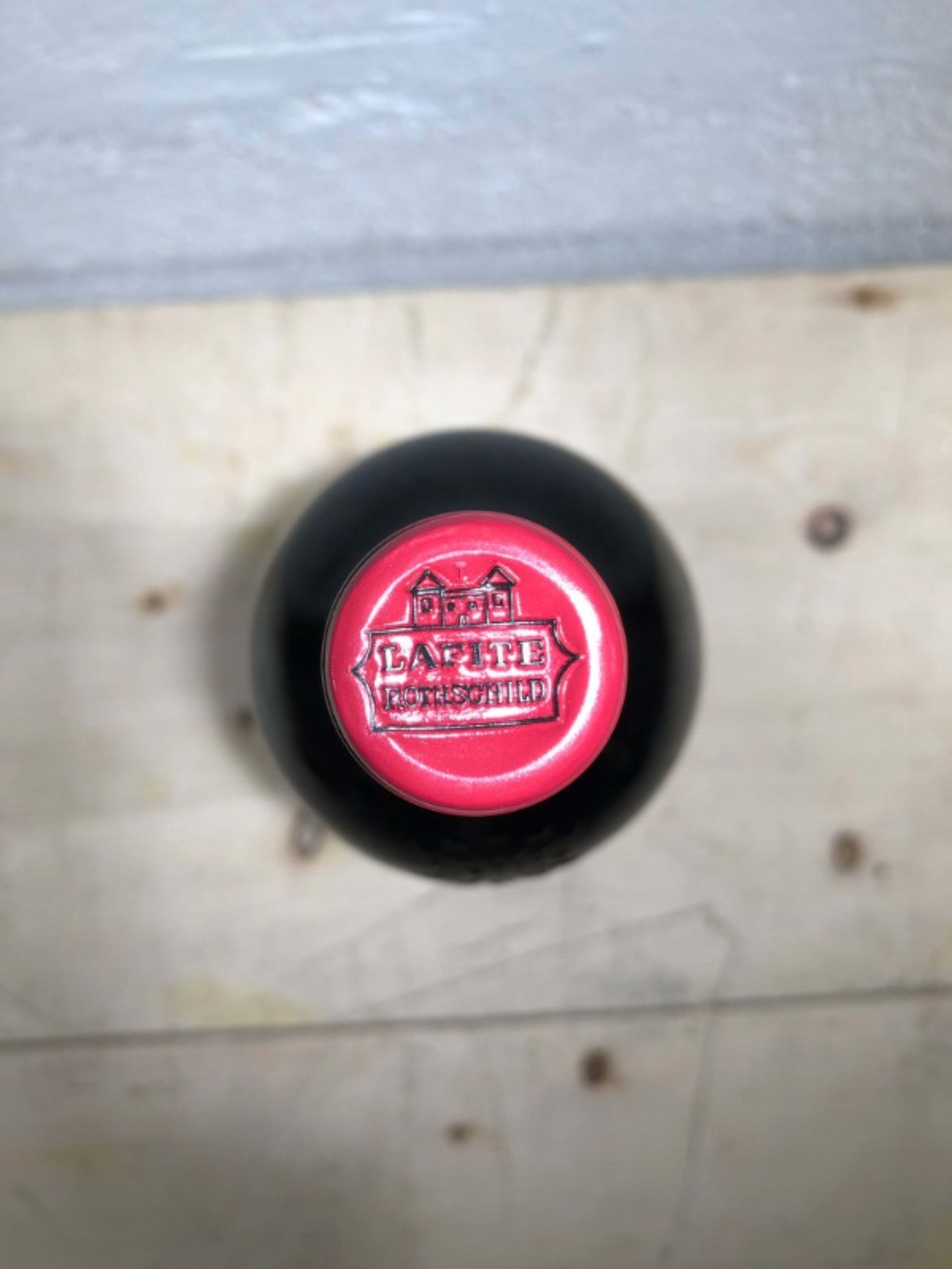 Caps