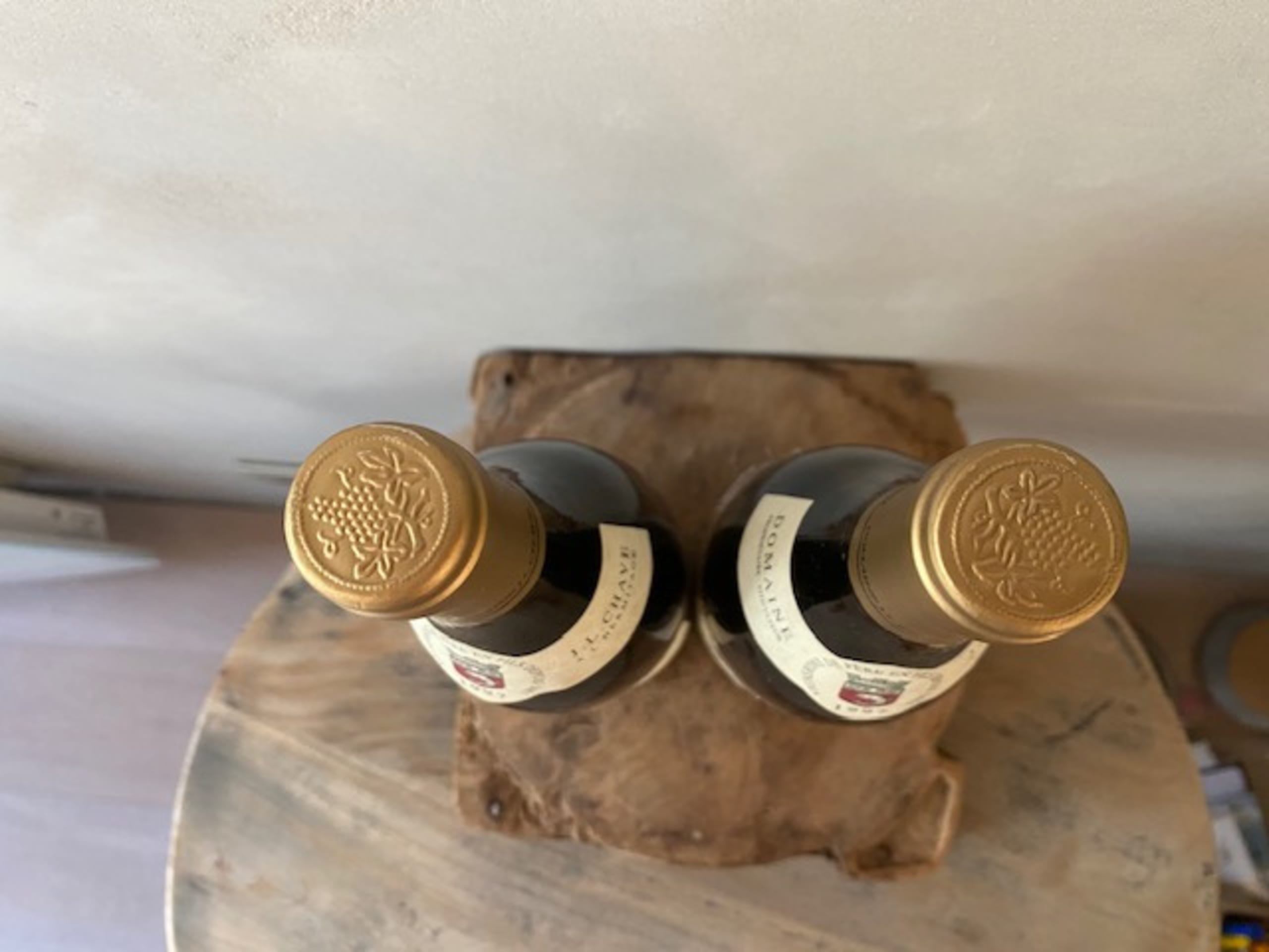 Caps