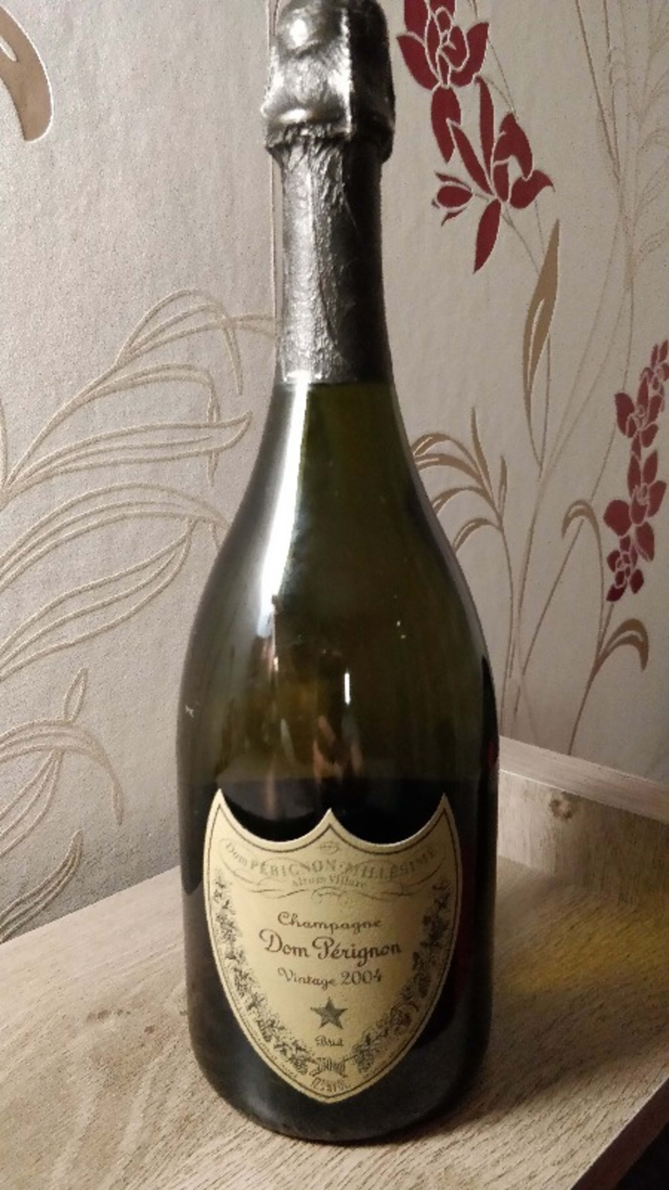 Cuvée Dom Pérignon, Moët & Chandon, Champagne, 2004