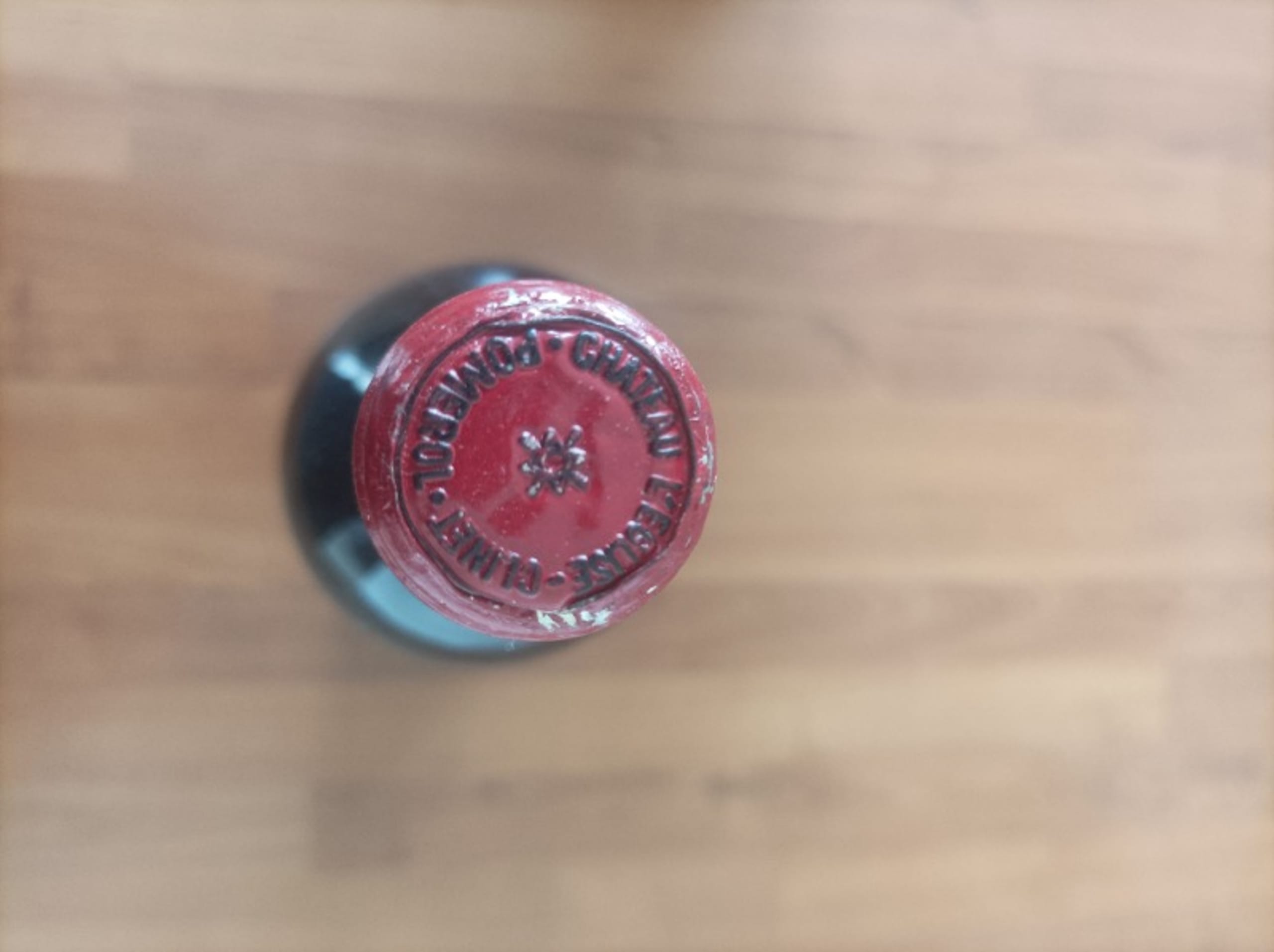 Caps