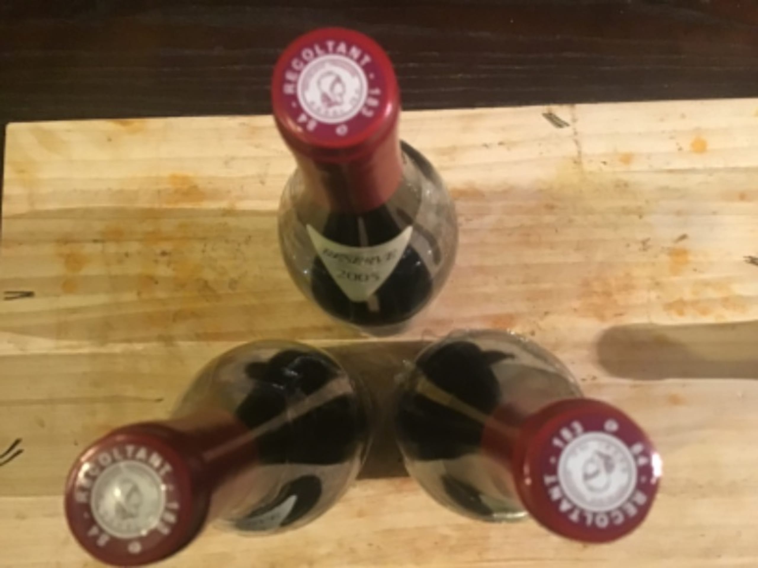 Caps