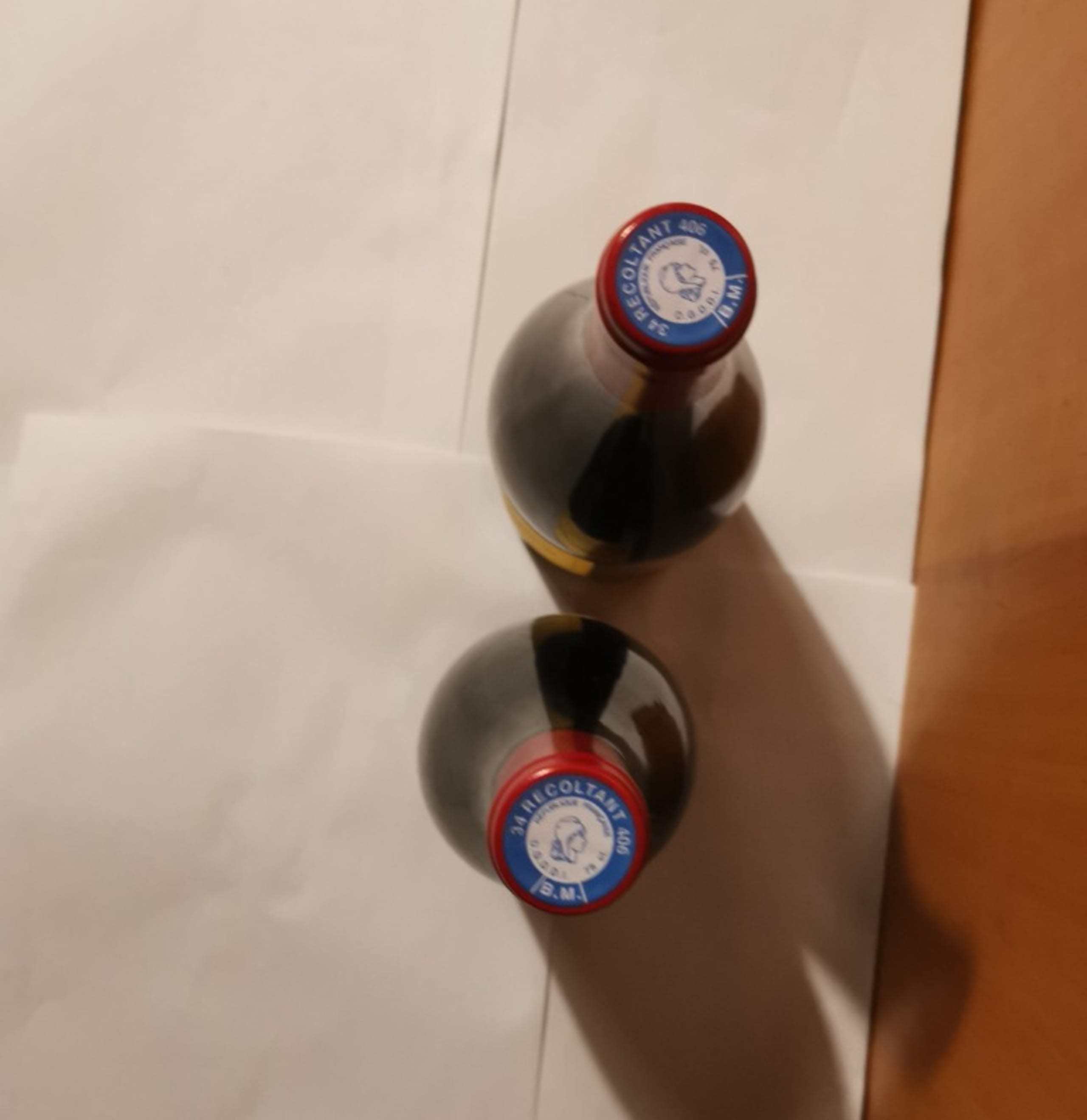 Caps