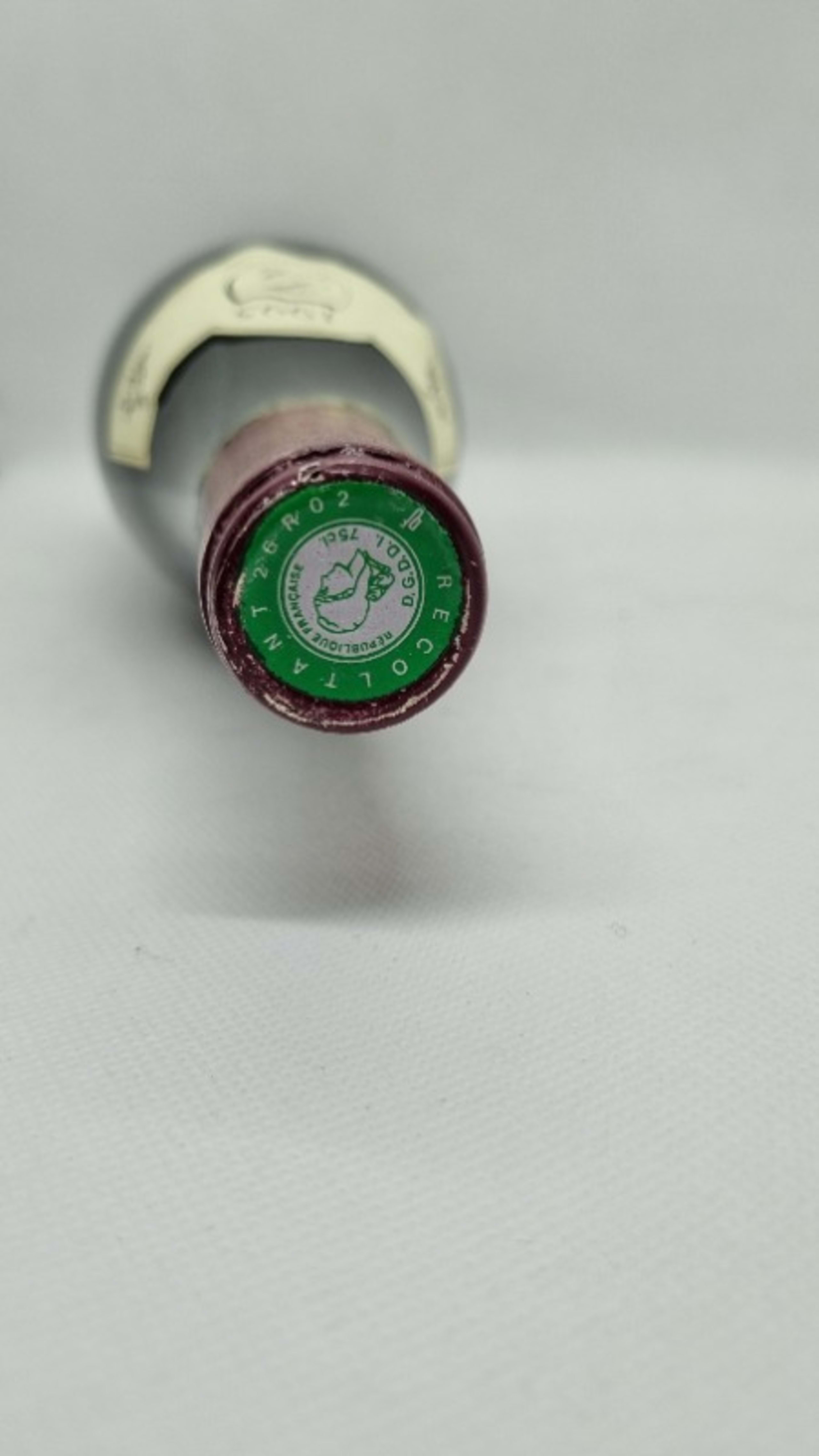 Caps