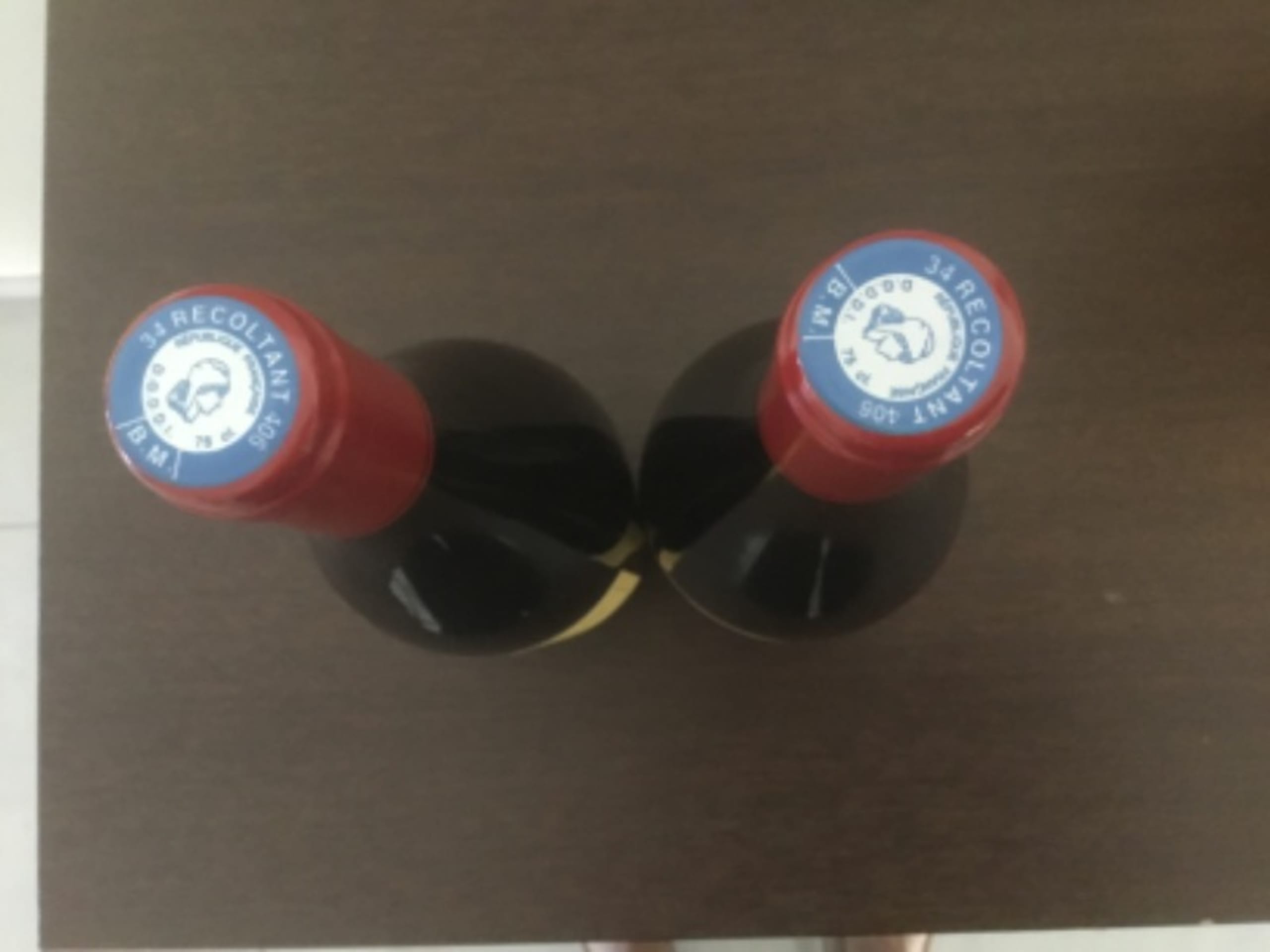 Caps
