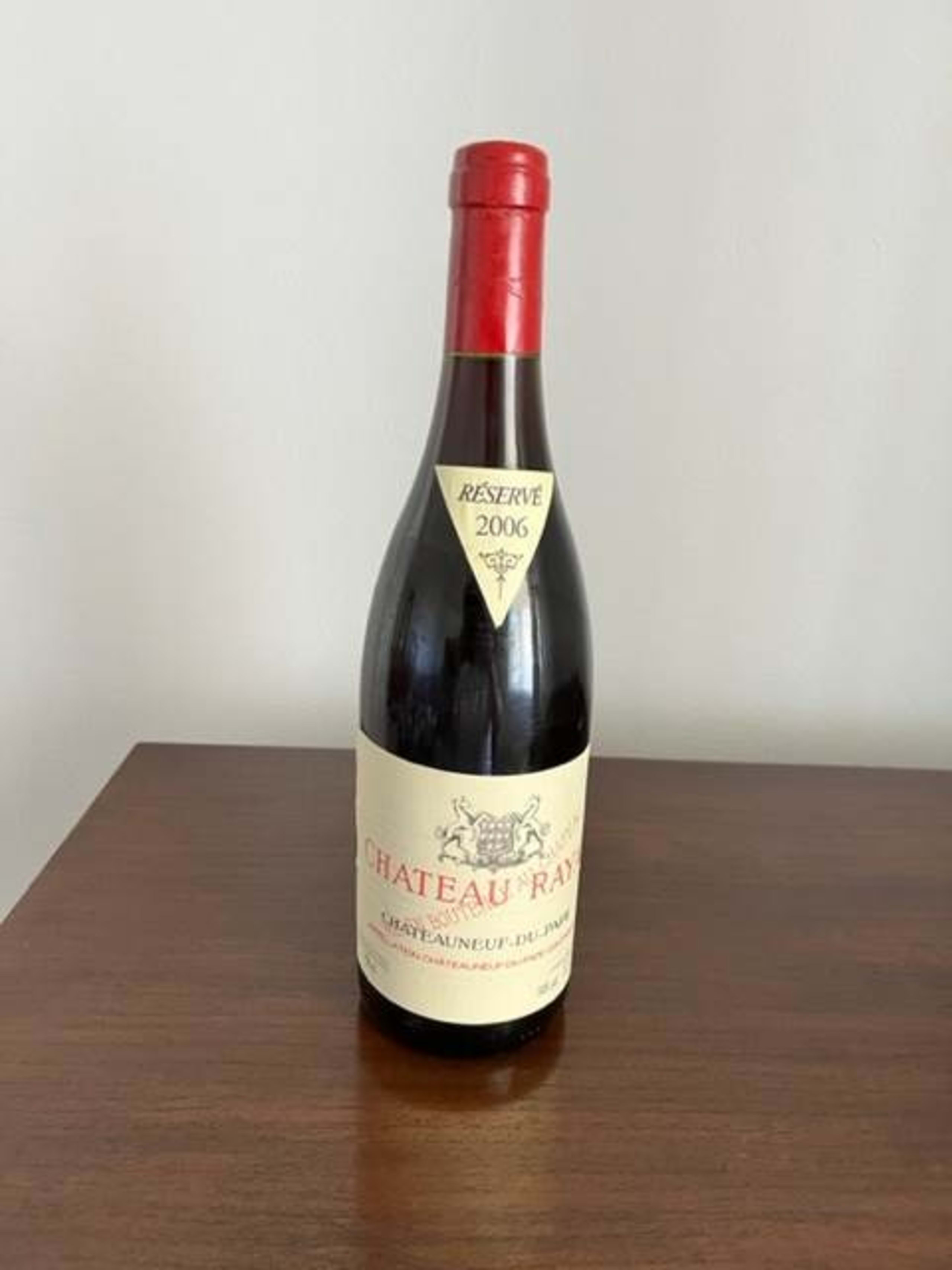 Châteauneuf-du-Pape, château Rayas, 2006