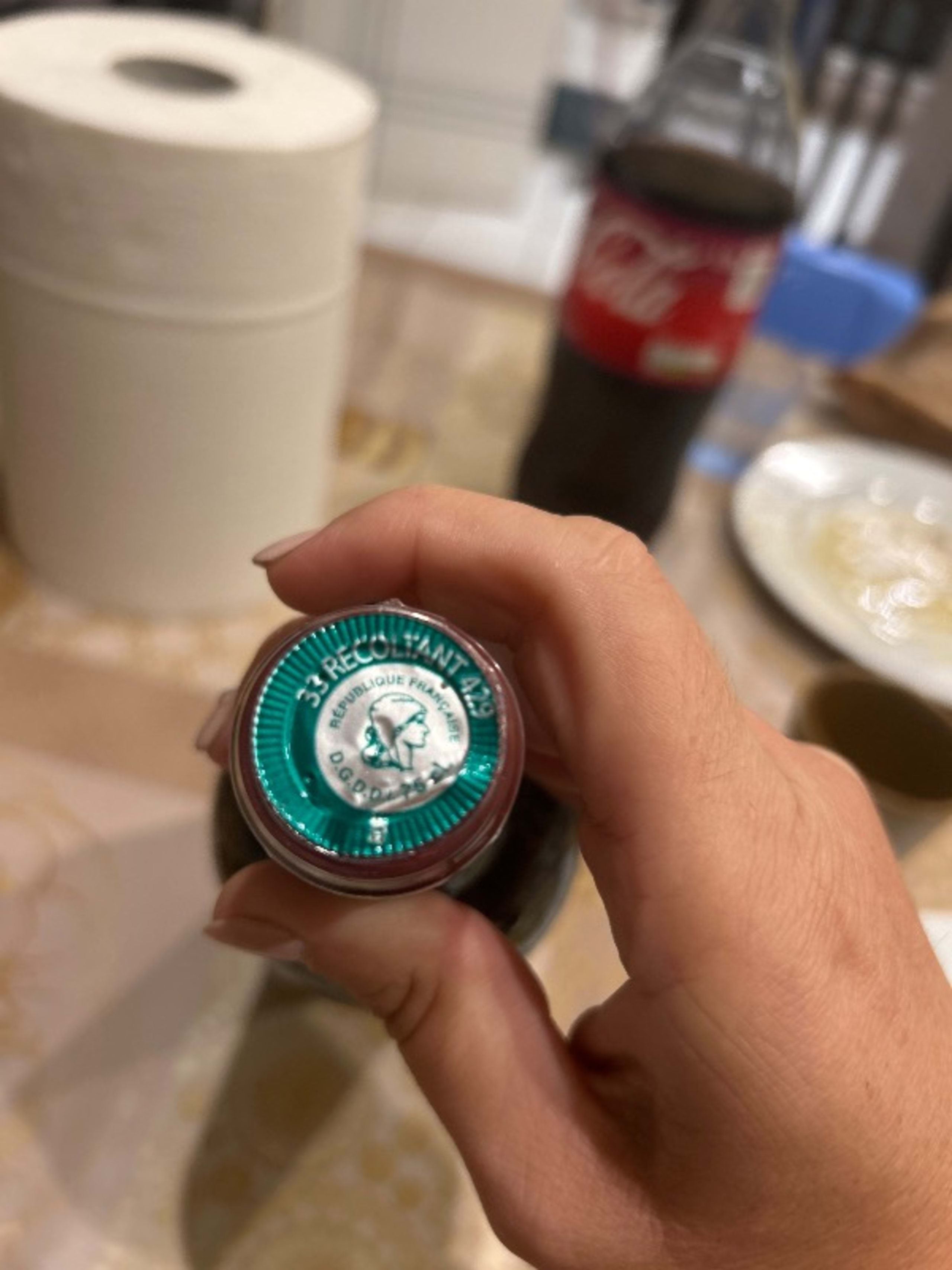 Caps