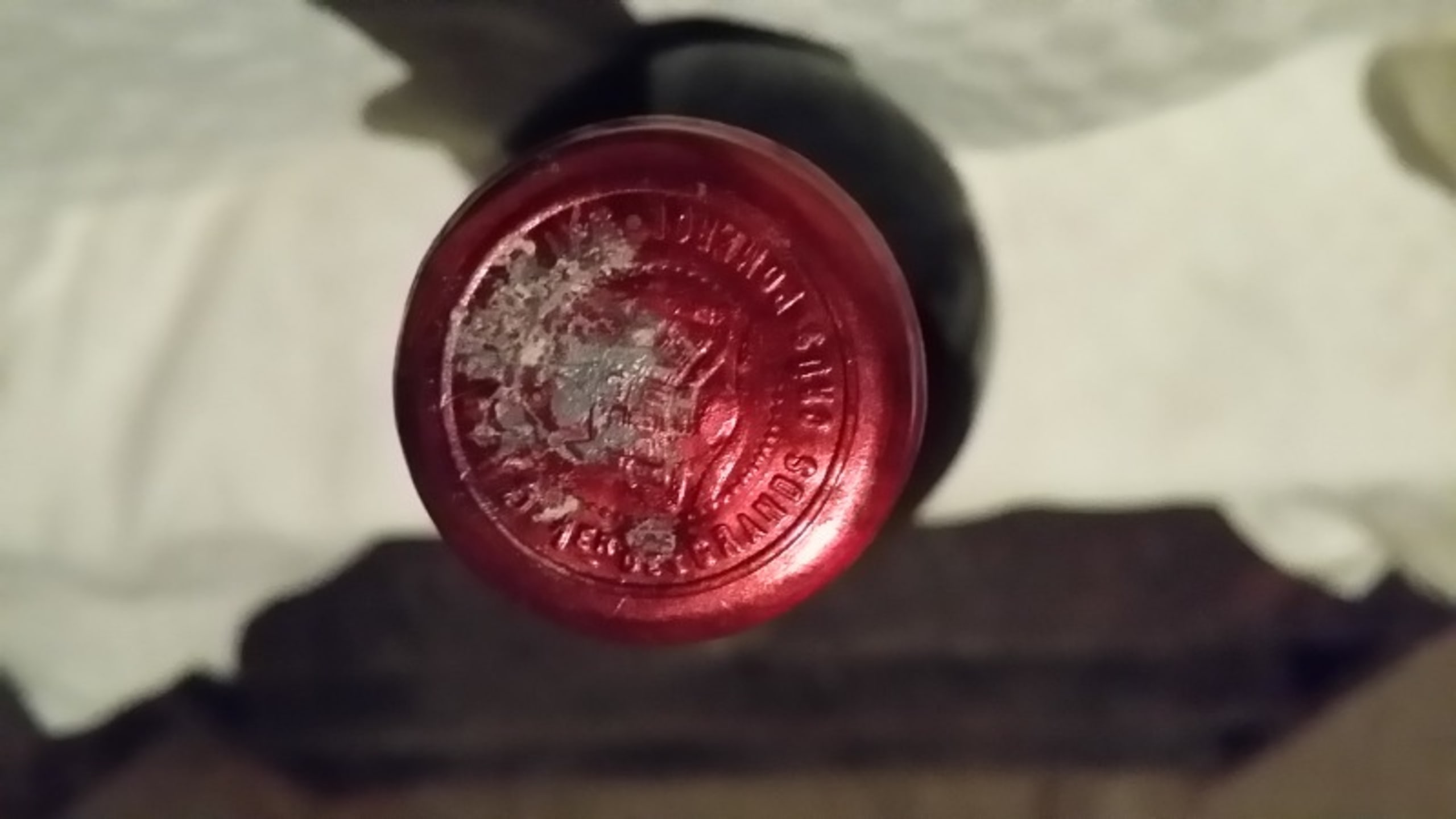 Caps