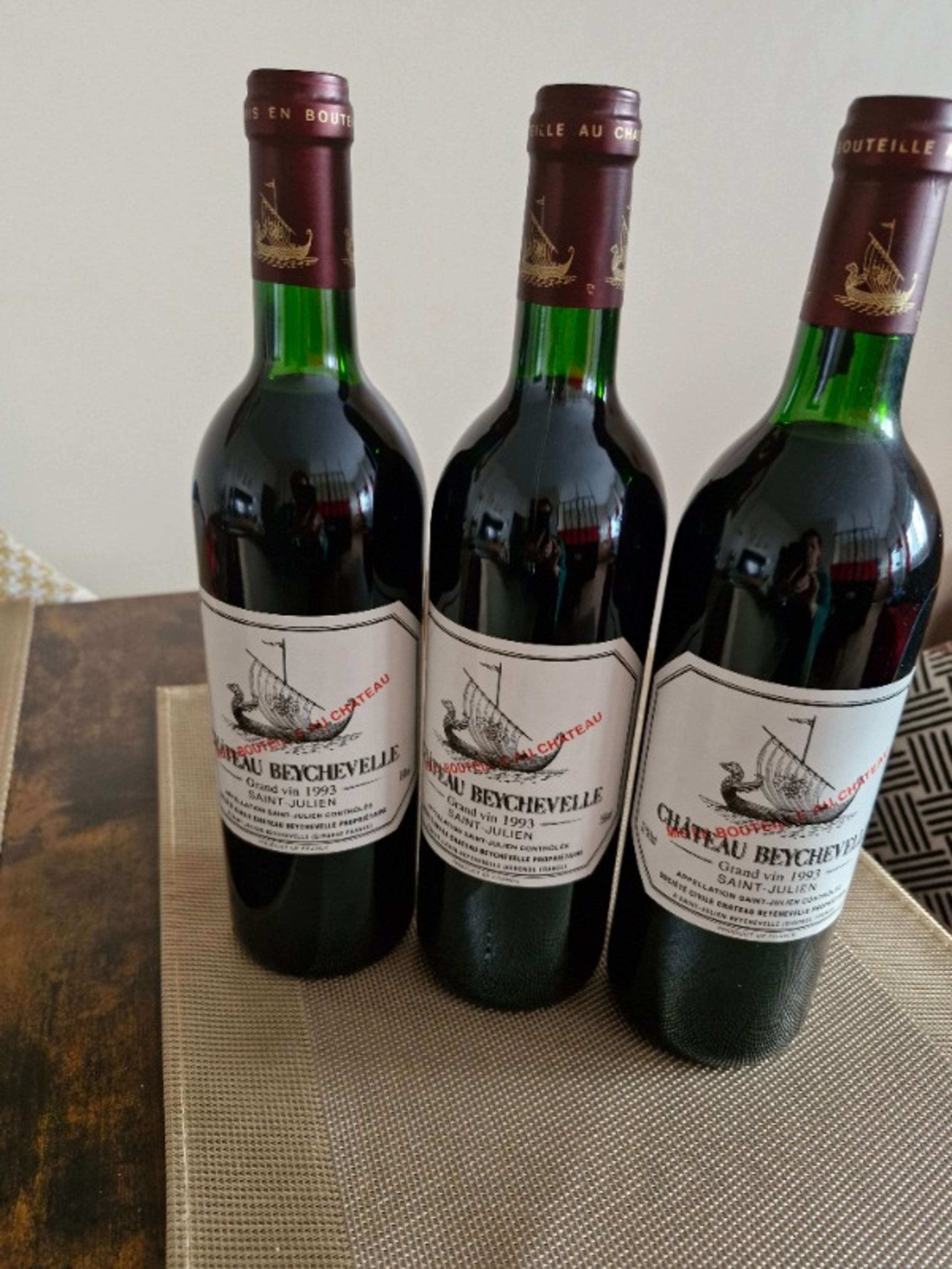 12 x Château  Beychevelle, Saint-Julien, 1993