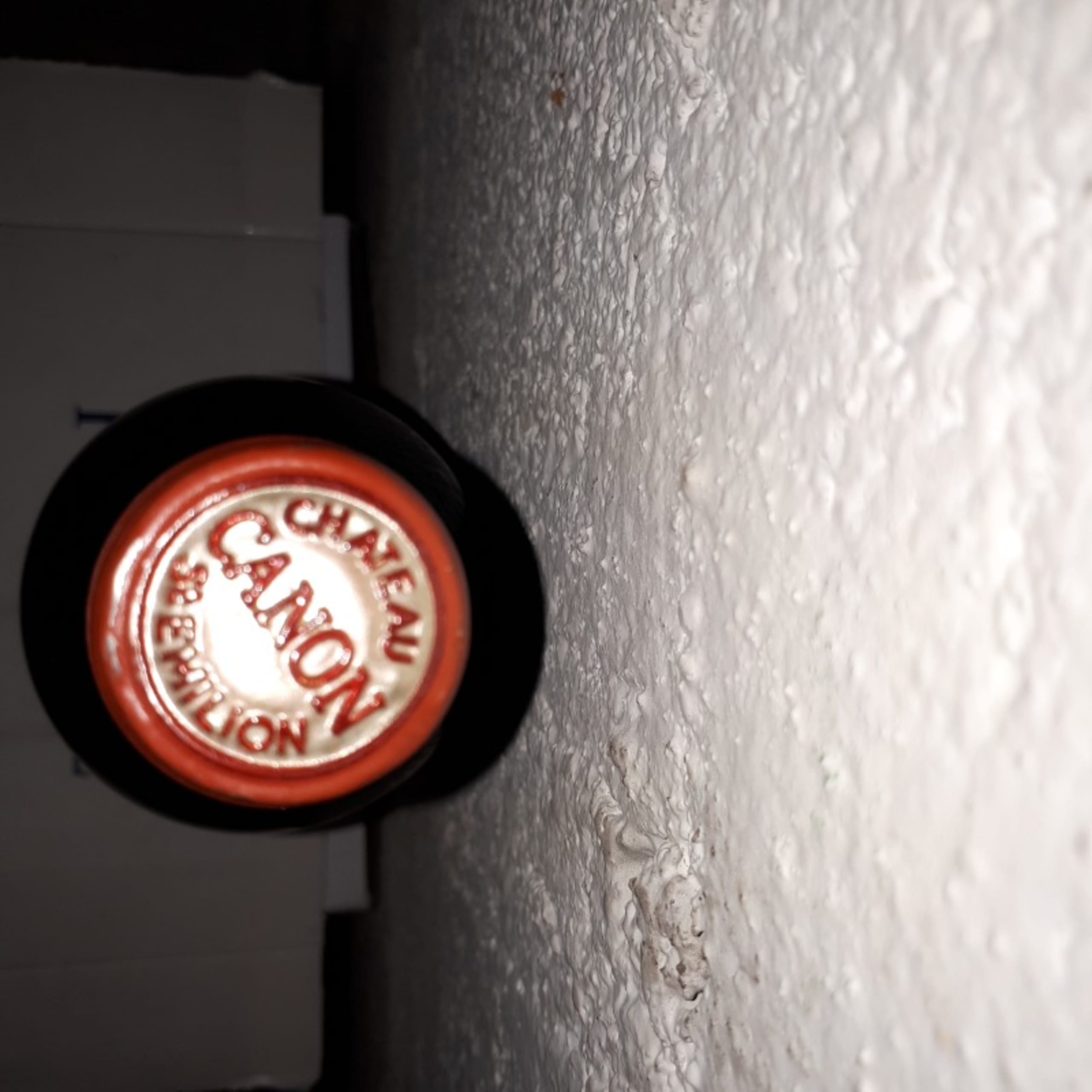 Caps
