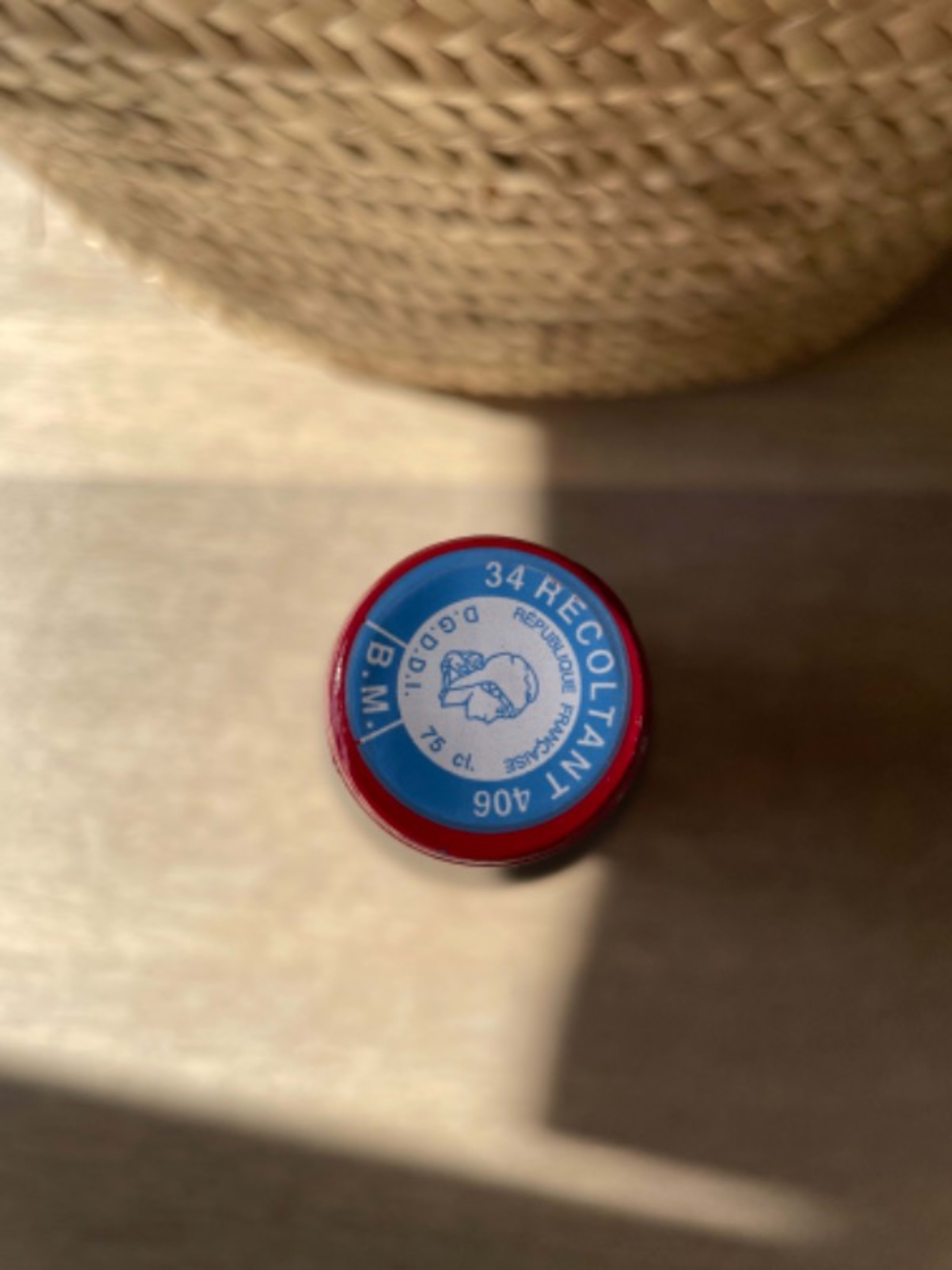 Caps
