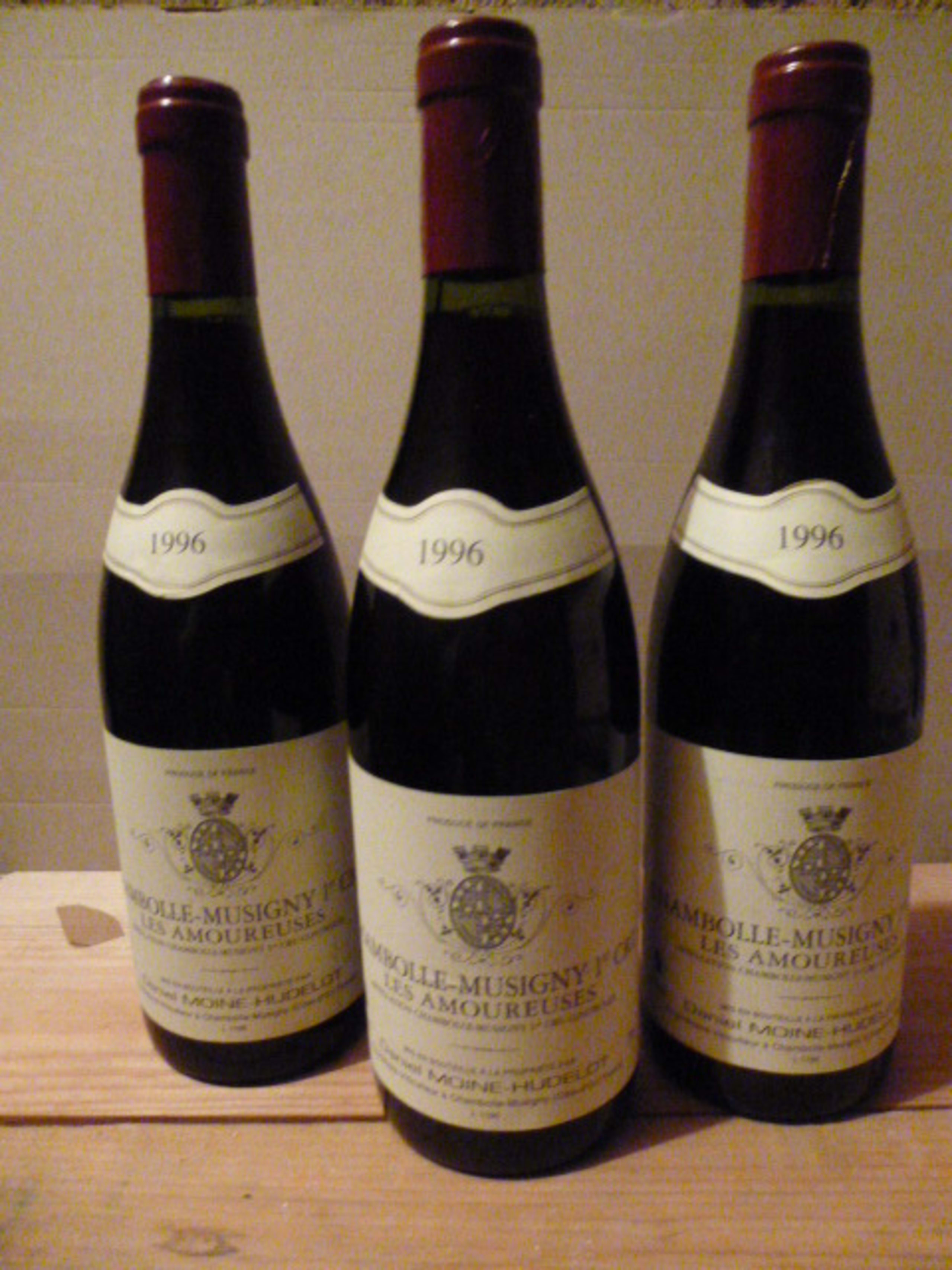 3 X Chambolle-Musigny  les Amoureuses, Moine-Hudelot, 1996